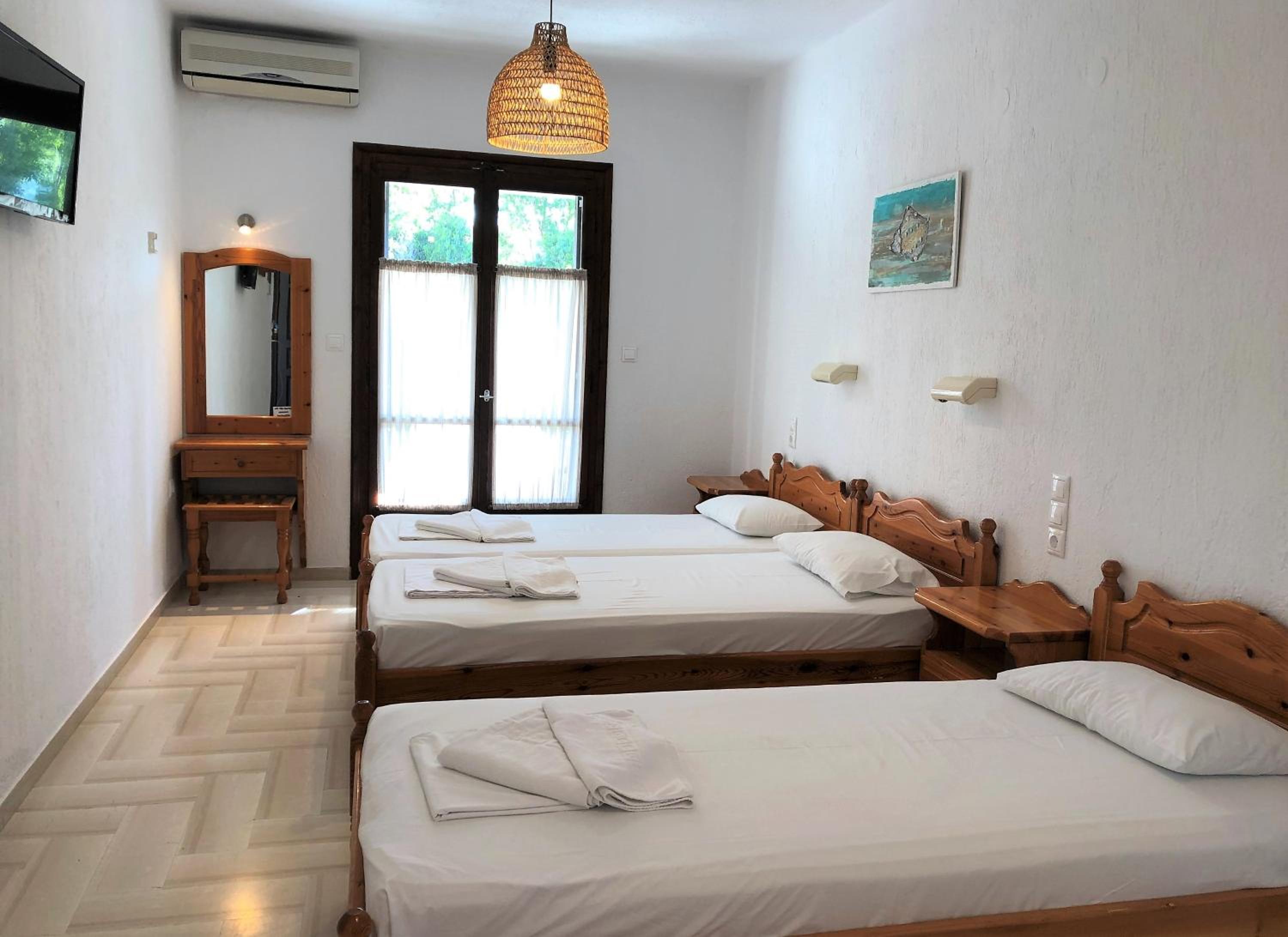 Triple Room - Photo 1