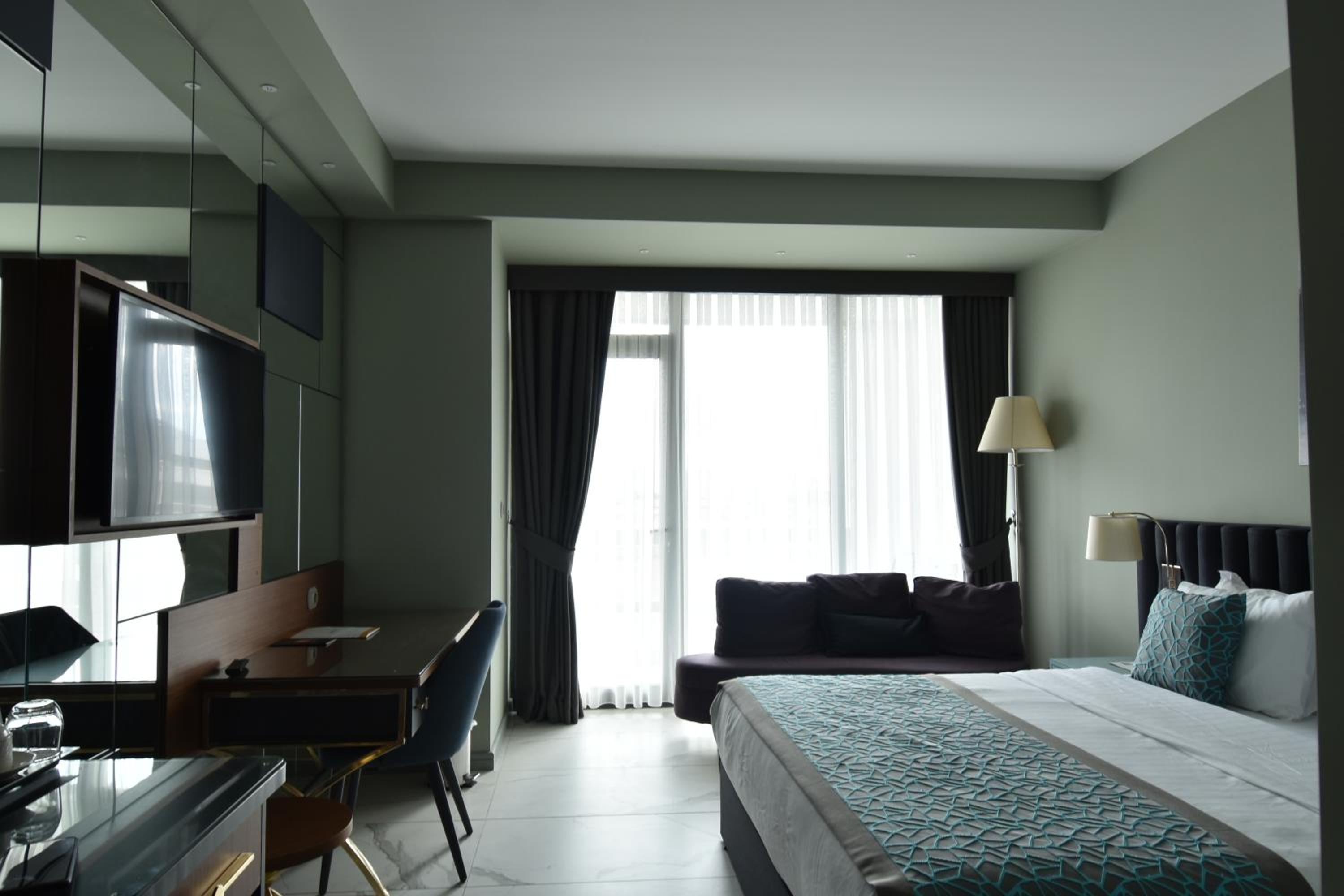 Deluxe Double Room photo 3