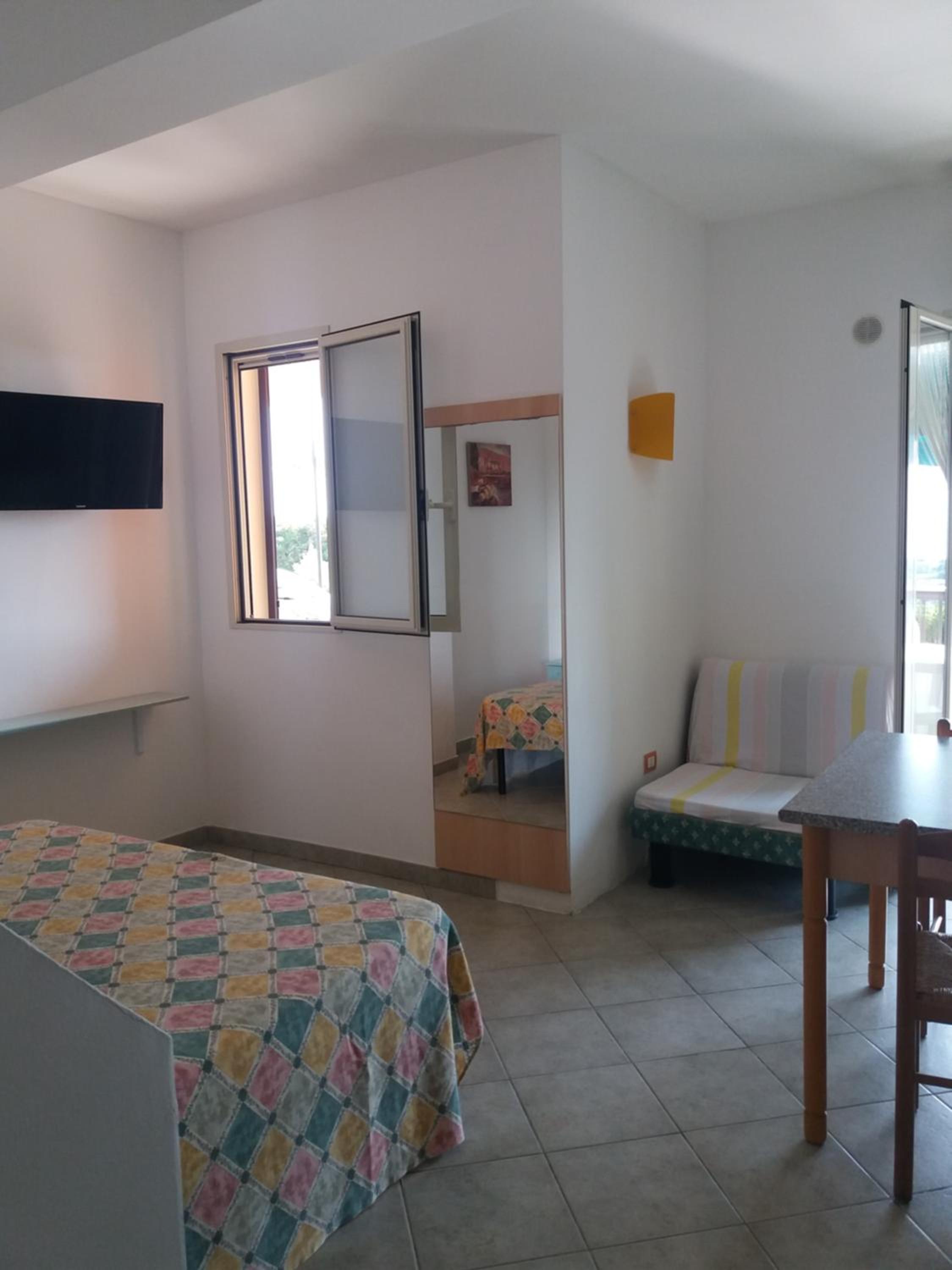 Studio Apartment with Sea View