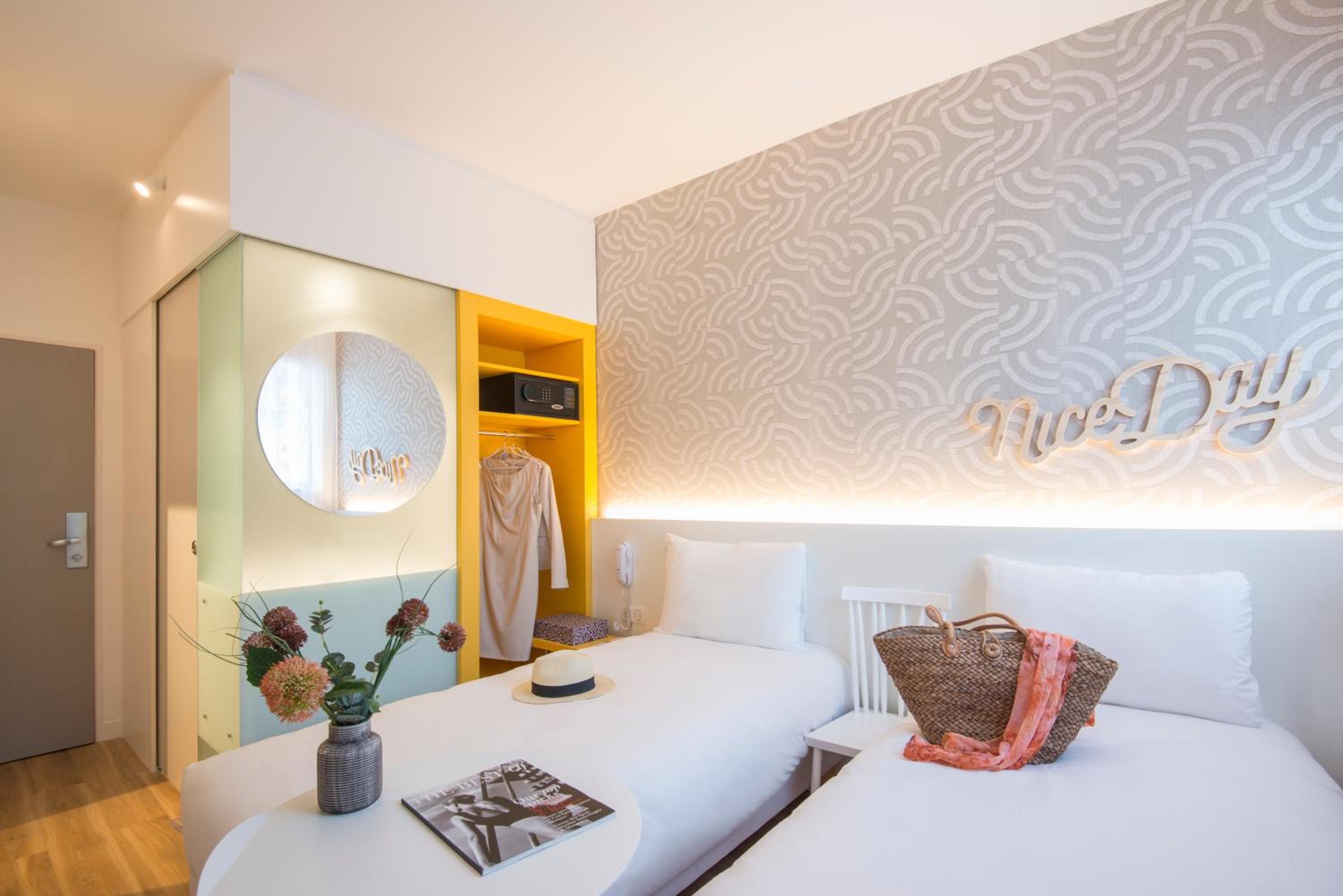 Standard Twin Room photo 1