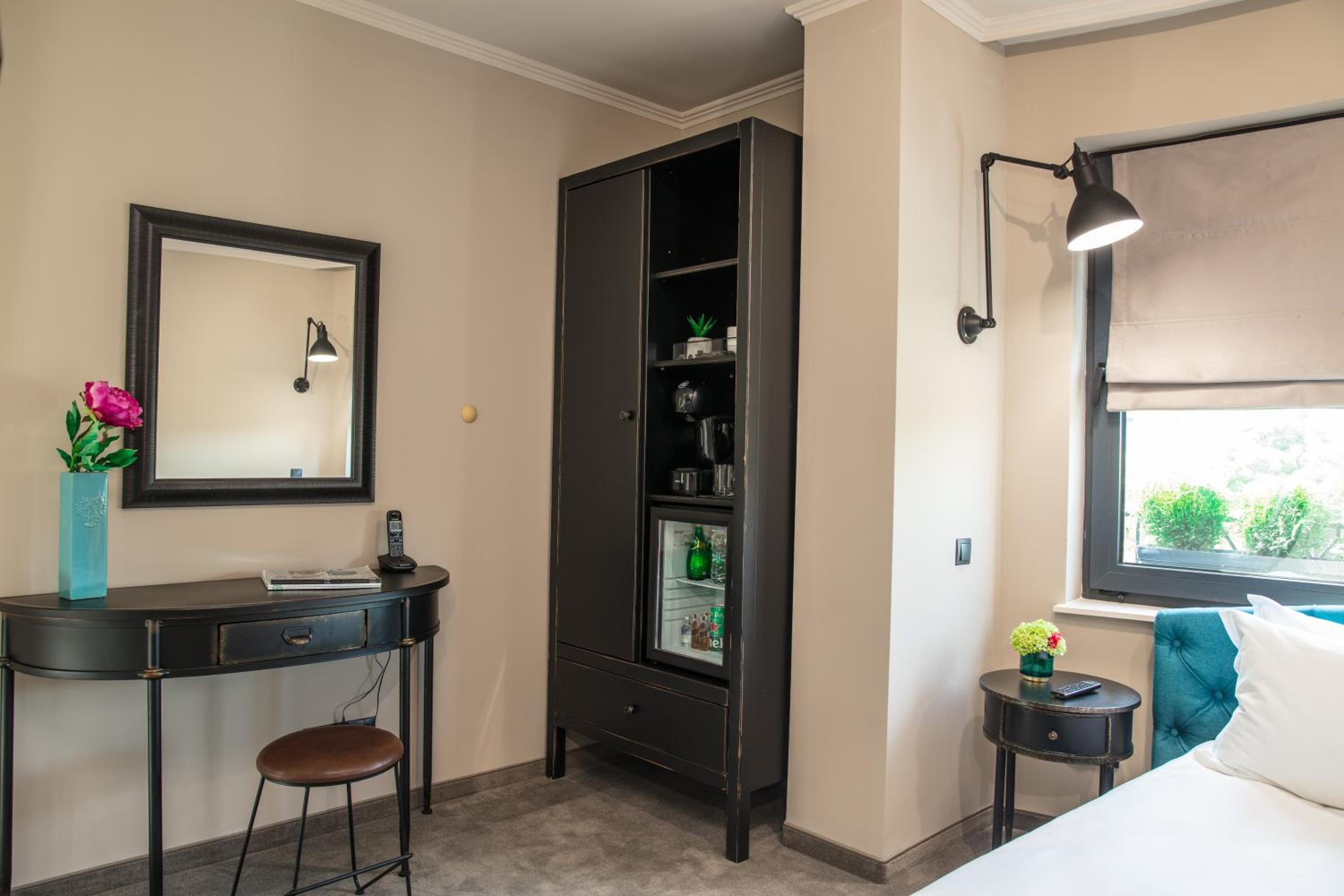 Deluxe Double Room with Balcony photo 2