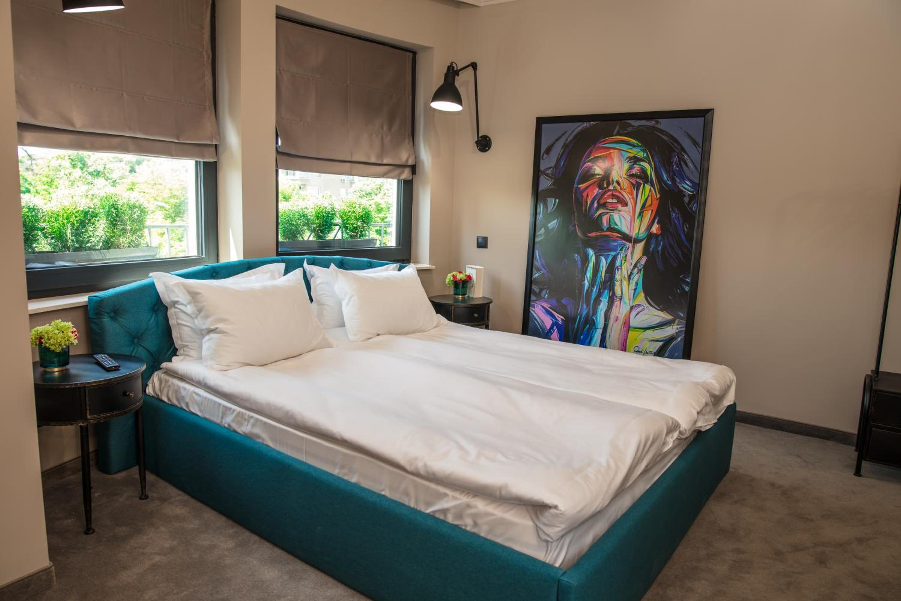 Deluxe Double Room with Balcony photo 3