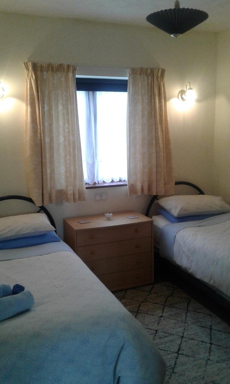Two-Bedroom House photo 2