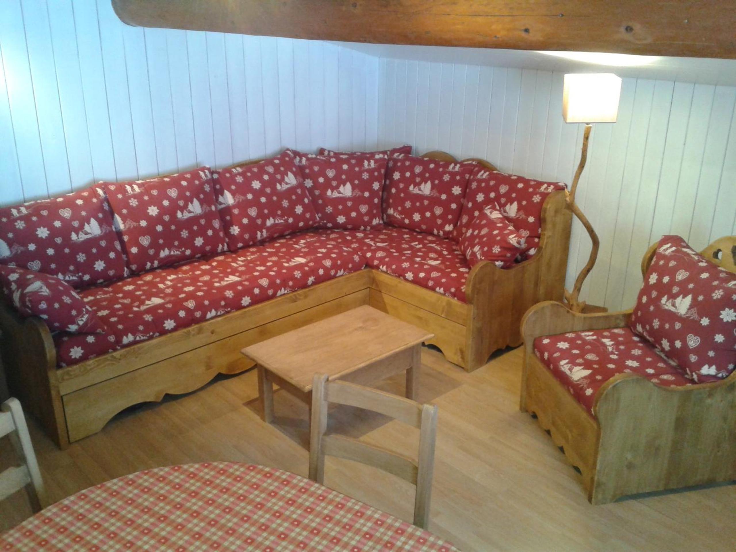 Apartment with Mountain View photo 3
