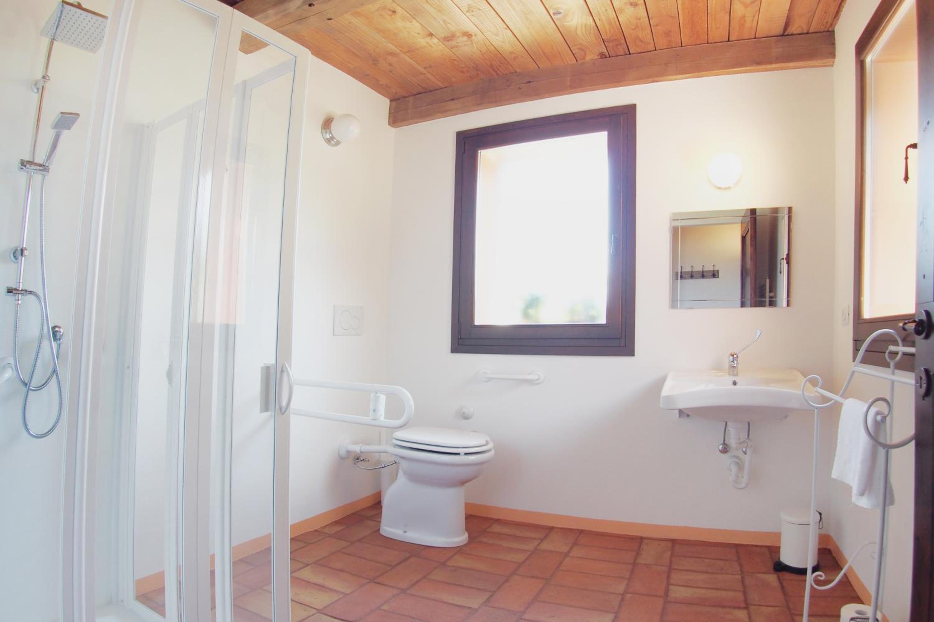 Triple Room - Photo 24