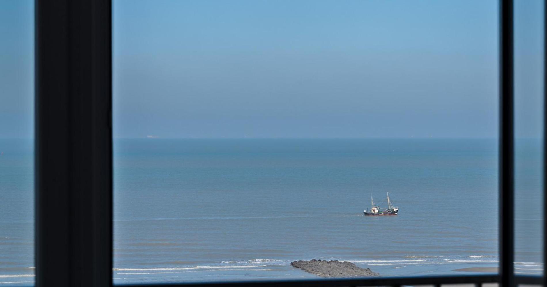 Standard Double Room with Sea View - Photo 3