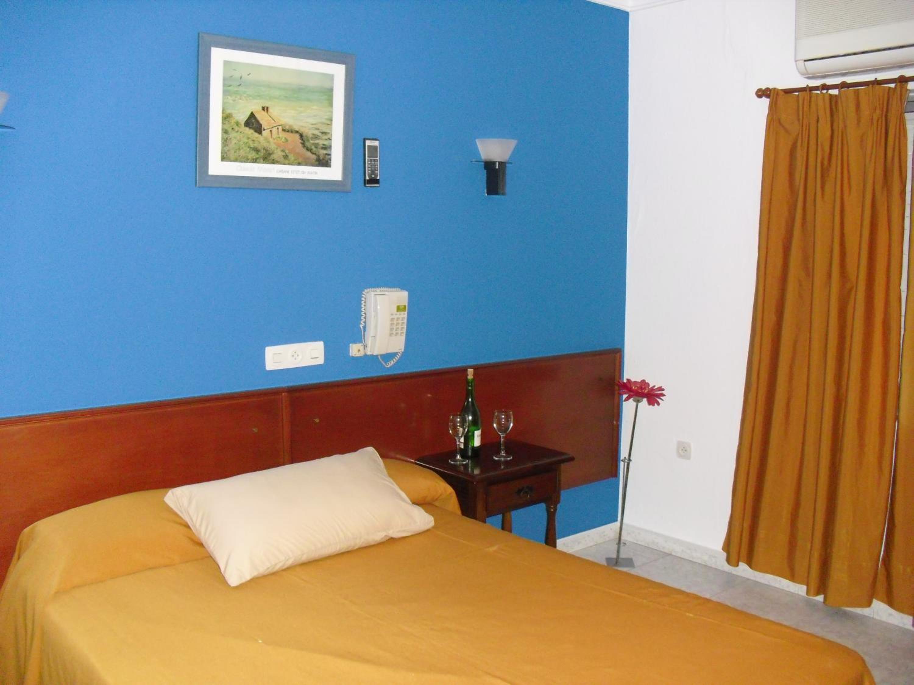 Double Room - Photo 1