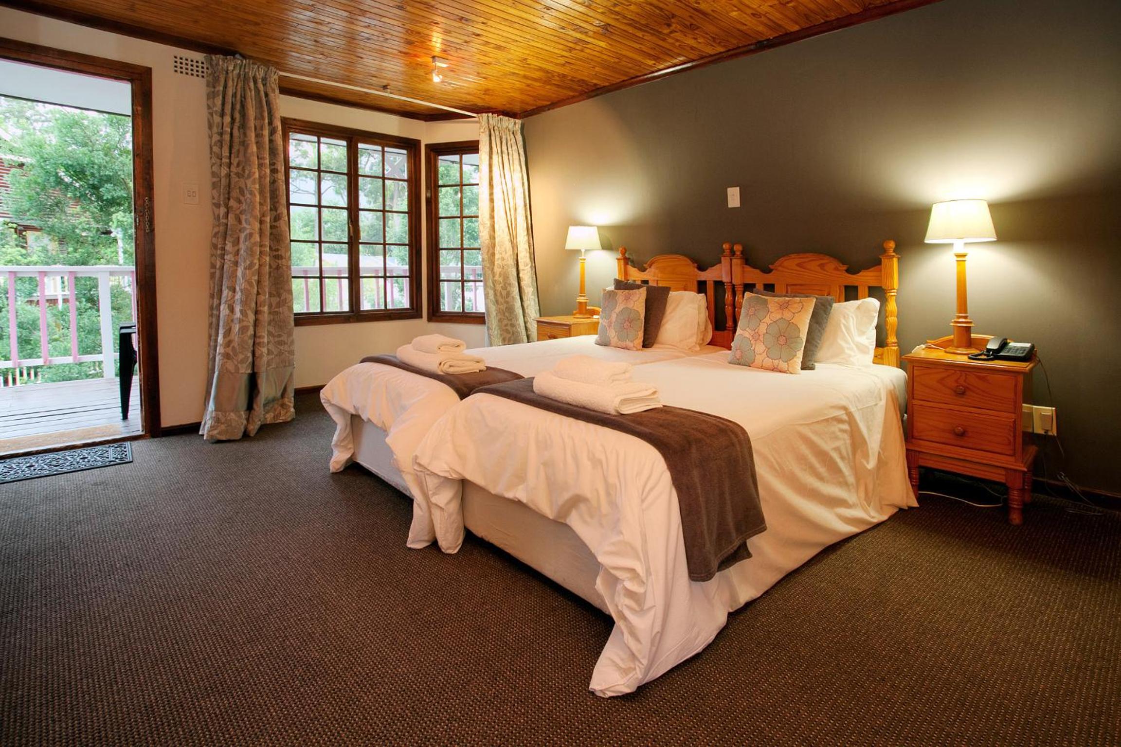 Chalet - East Log Room photo 1