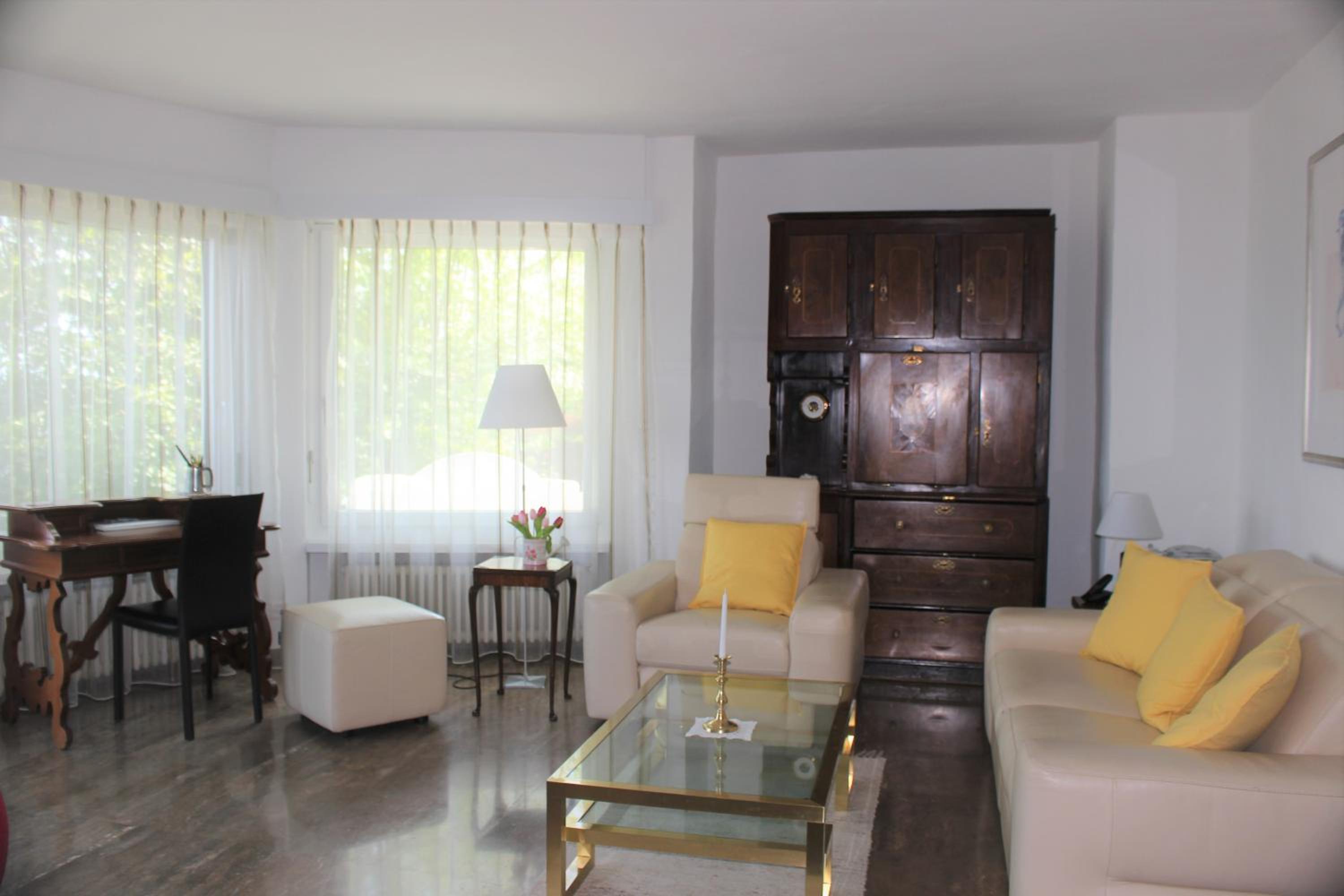 Three-Bedroom Apartment photo 1