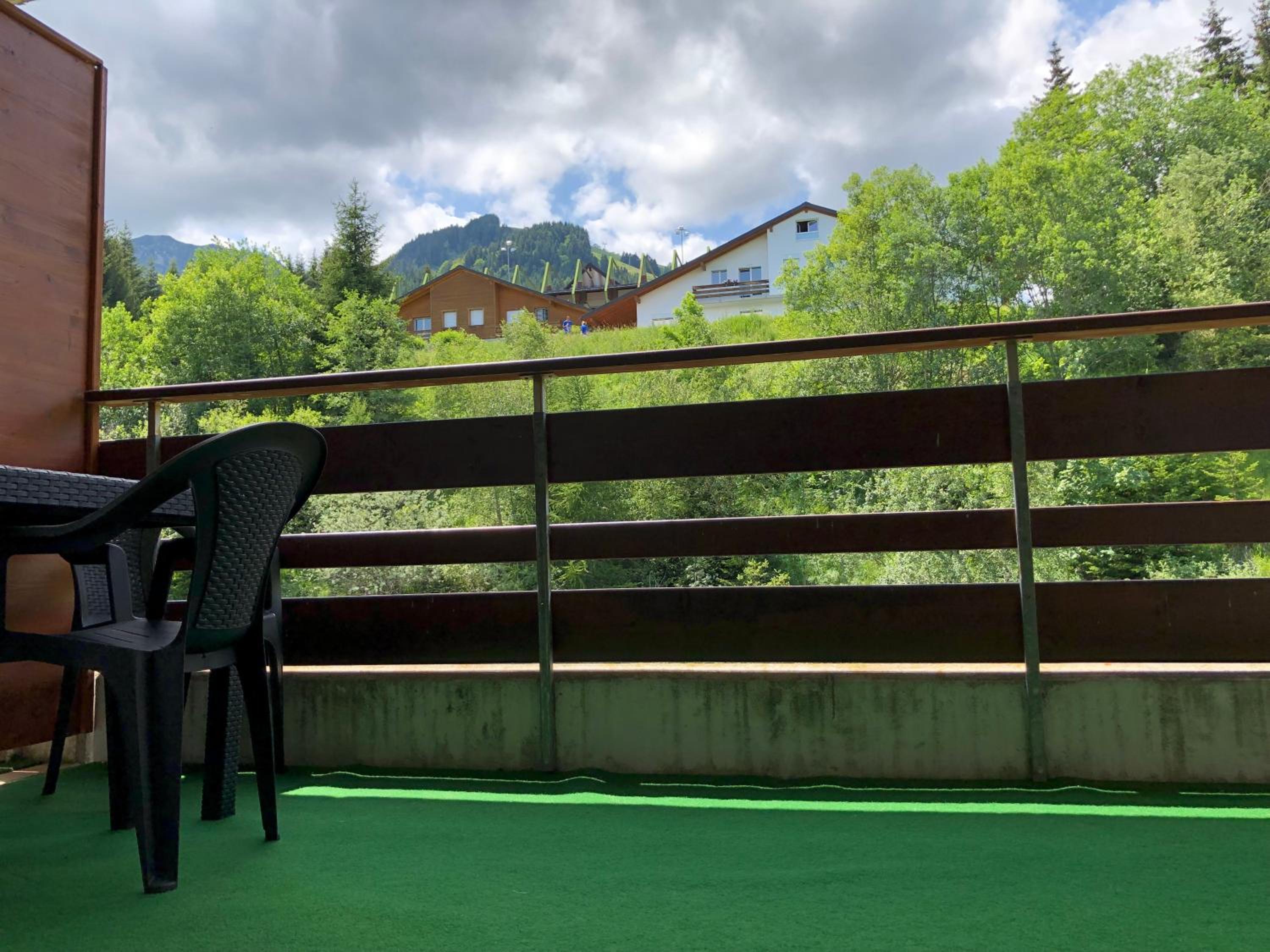 Apartment with Mountain View photo 2