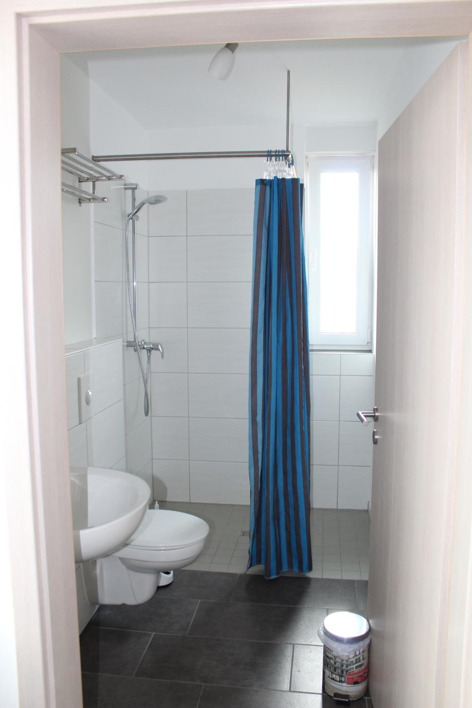 Single Room with Private Bathroom photo 3