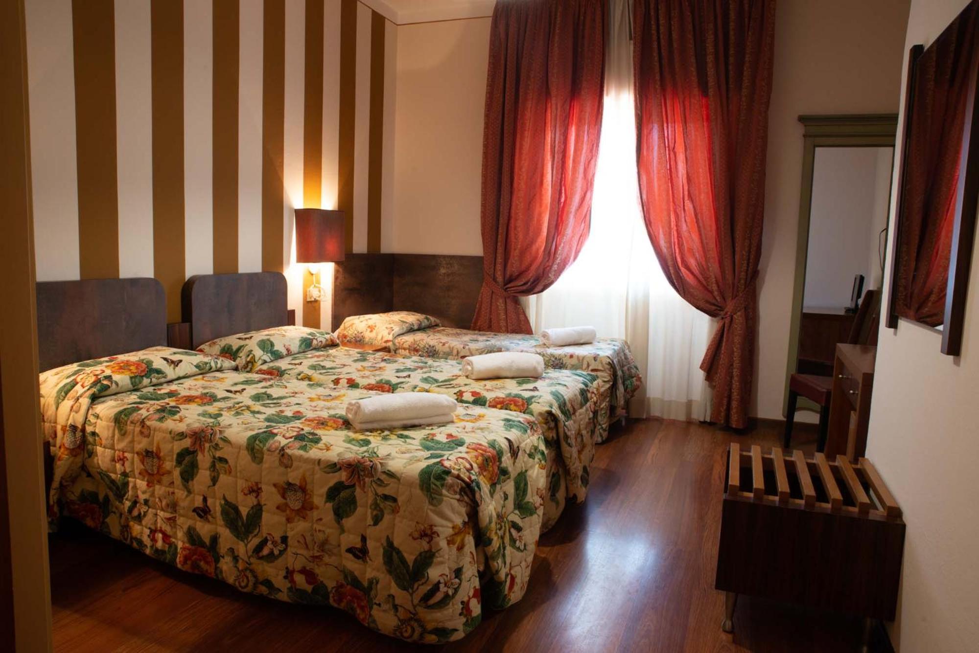Comfort Triple Room - Photo 1