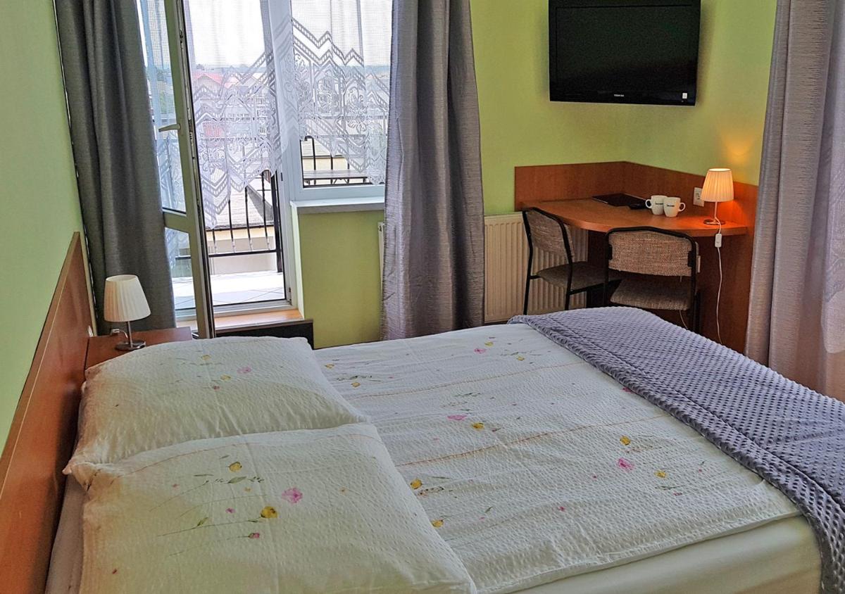 King Room with Balcony photo 1