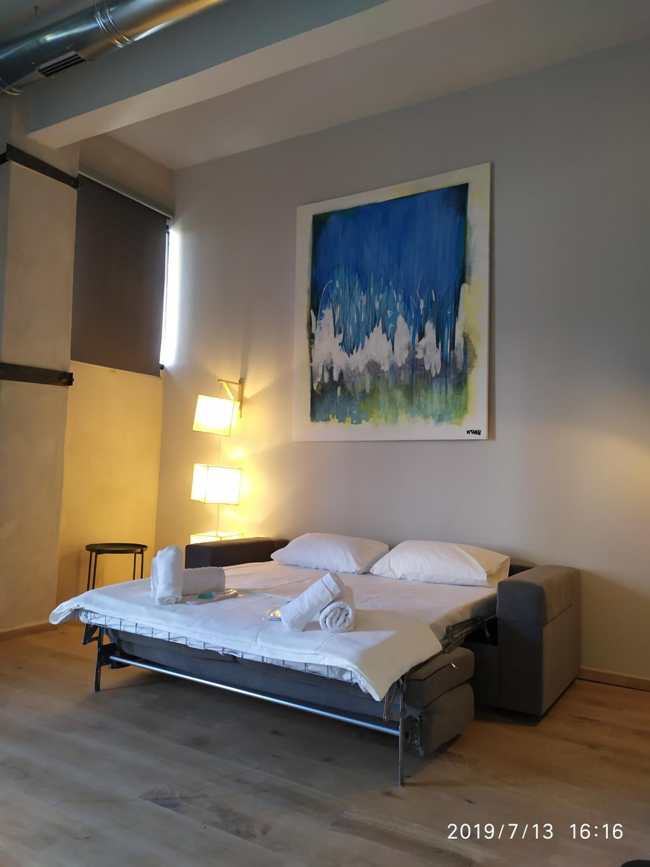 One-Bedroom Apartment - Photo 15
