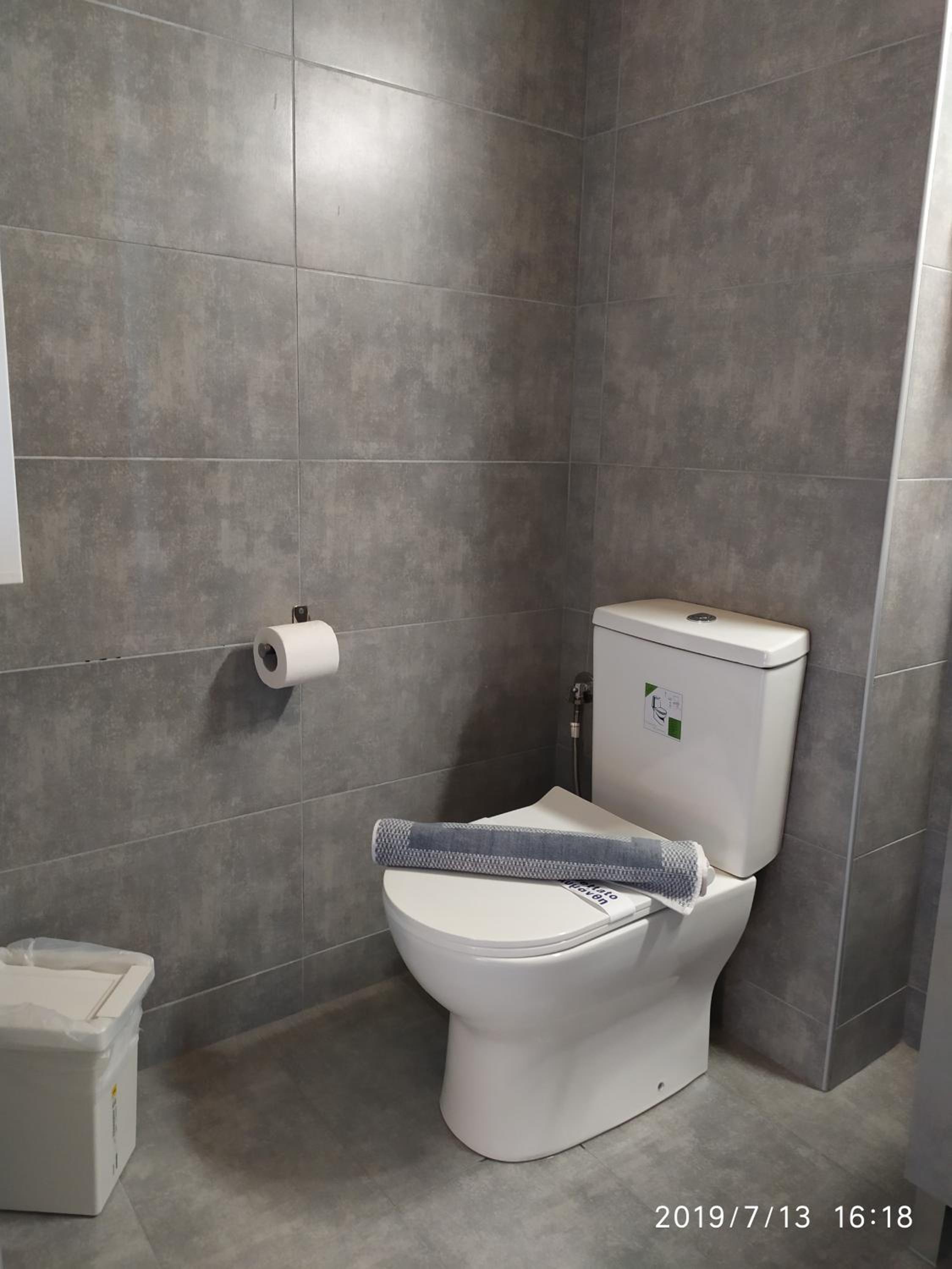 One-Bedroom Apartment - Photo 19