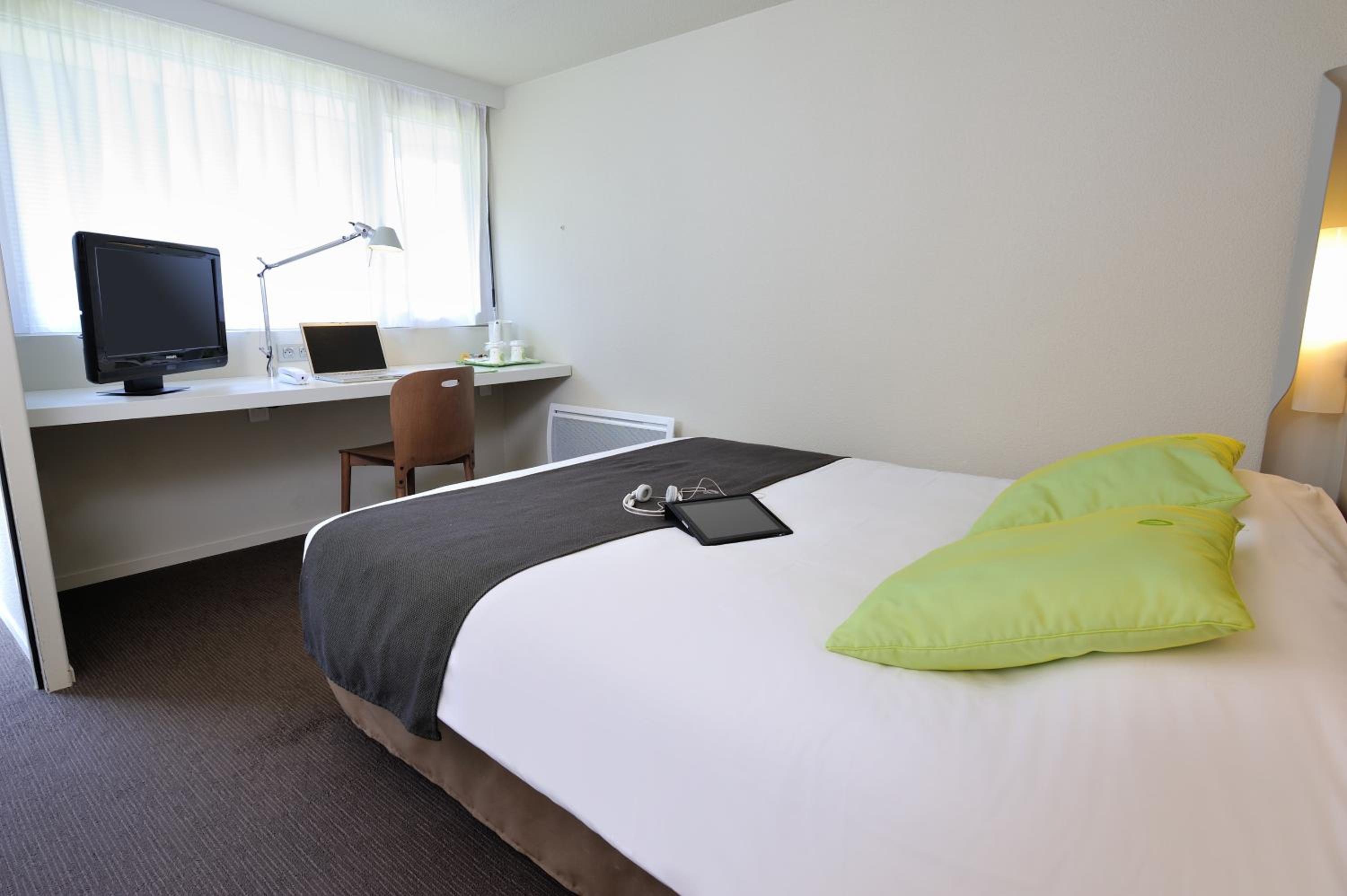 Standard Double Room - Photo 4