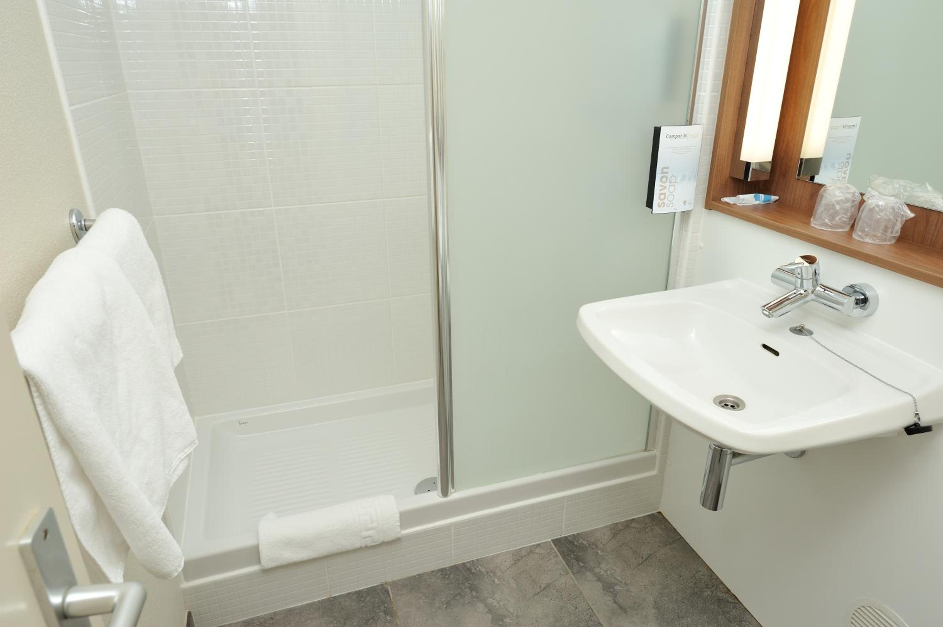 Standard Double Room - Photo 2