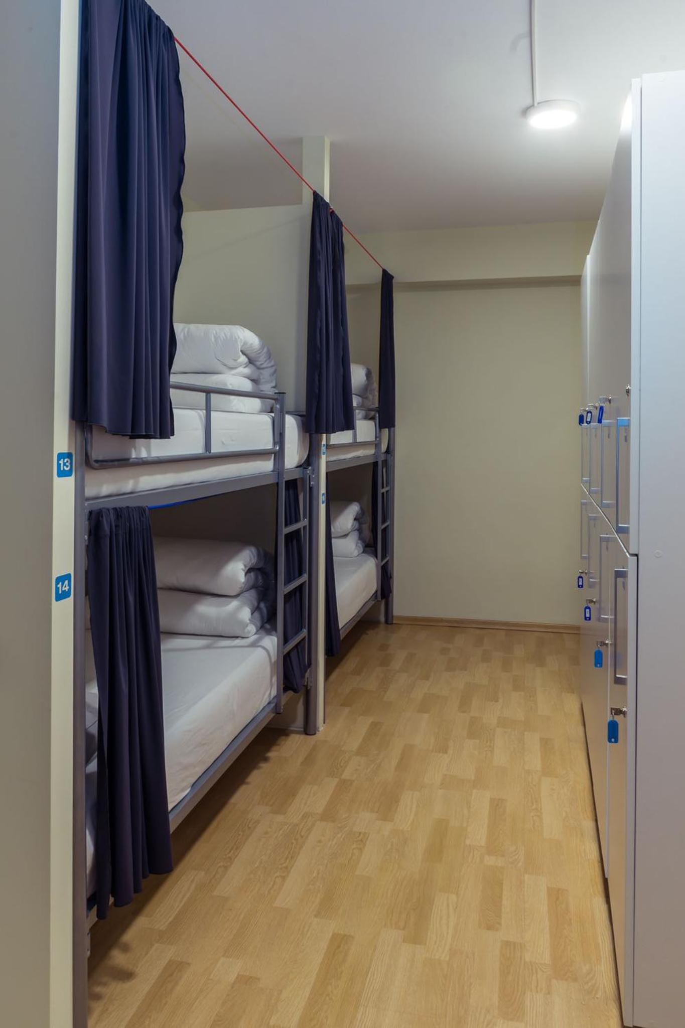 Bunk Bed in Mixed Dormitory Room