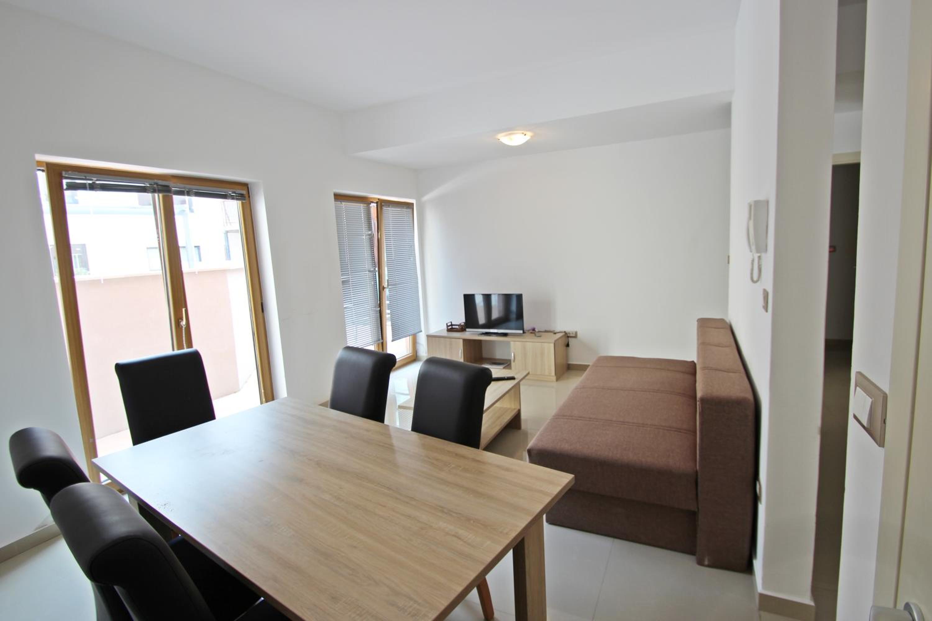 Apartment with Terrace photo 2