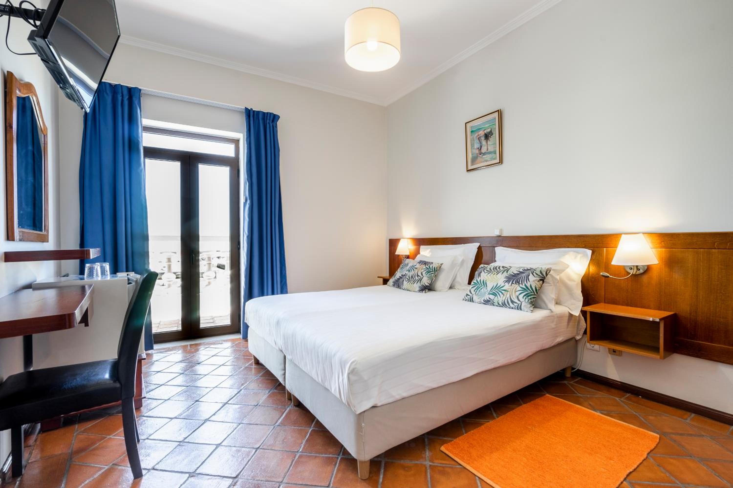 Superior Double or Twin Room with River View - Photo 2