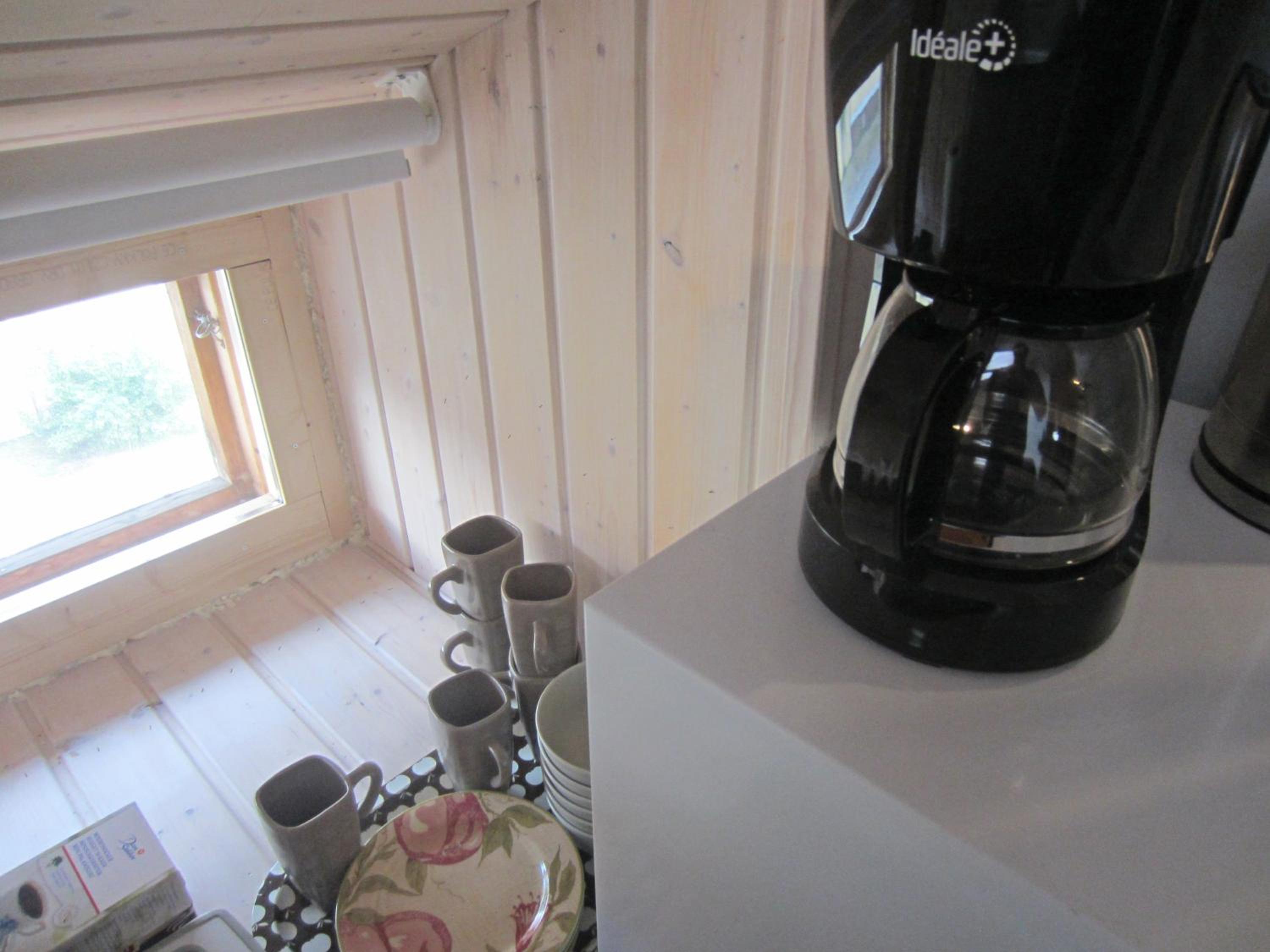 Studio Apartment - Photo 2