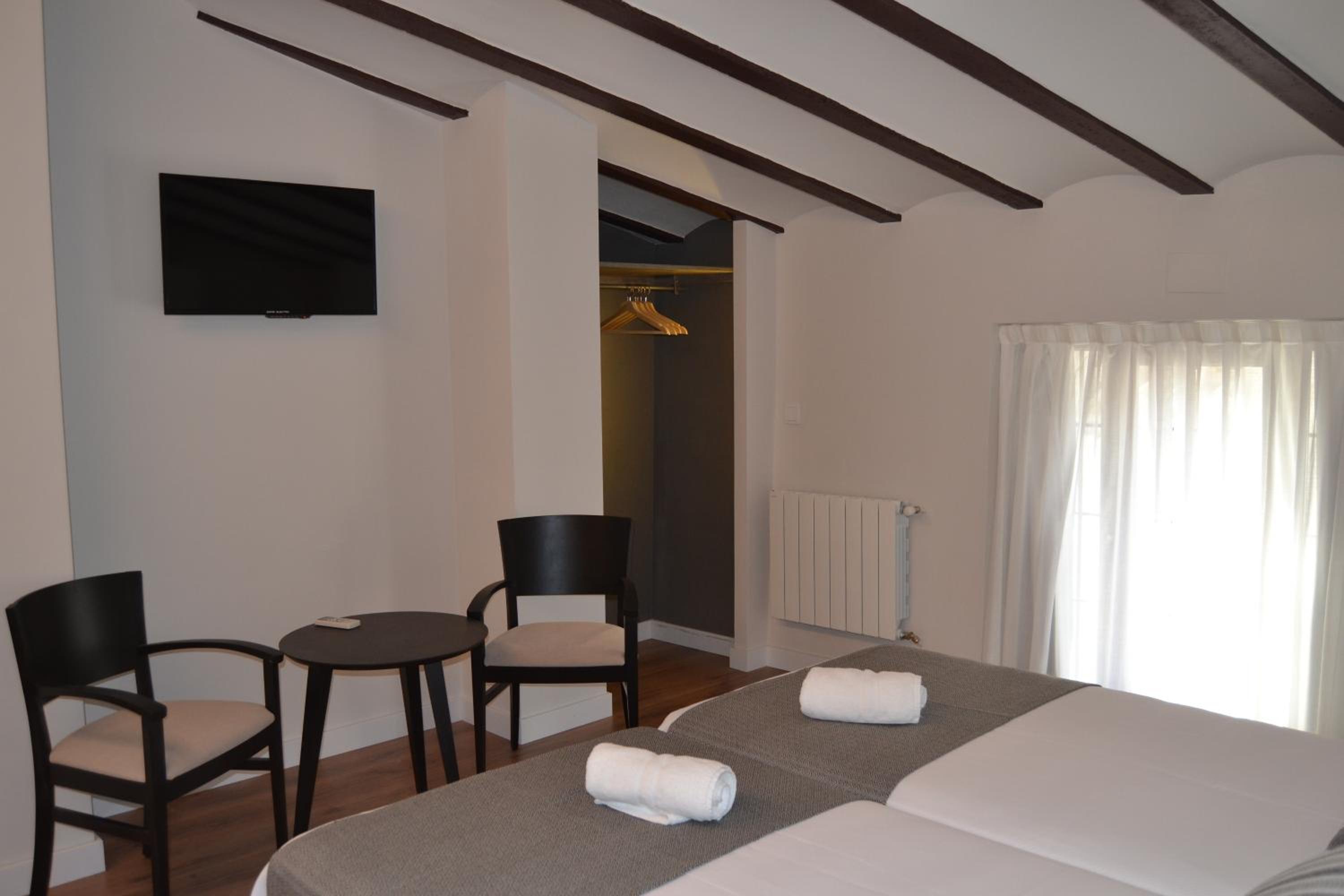 Superior Double Room - Photo 2