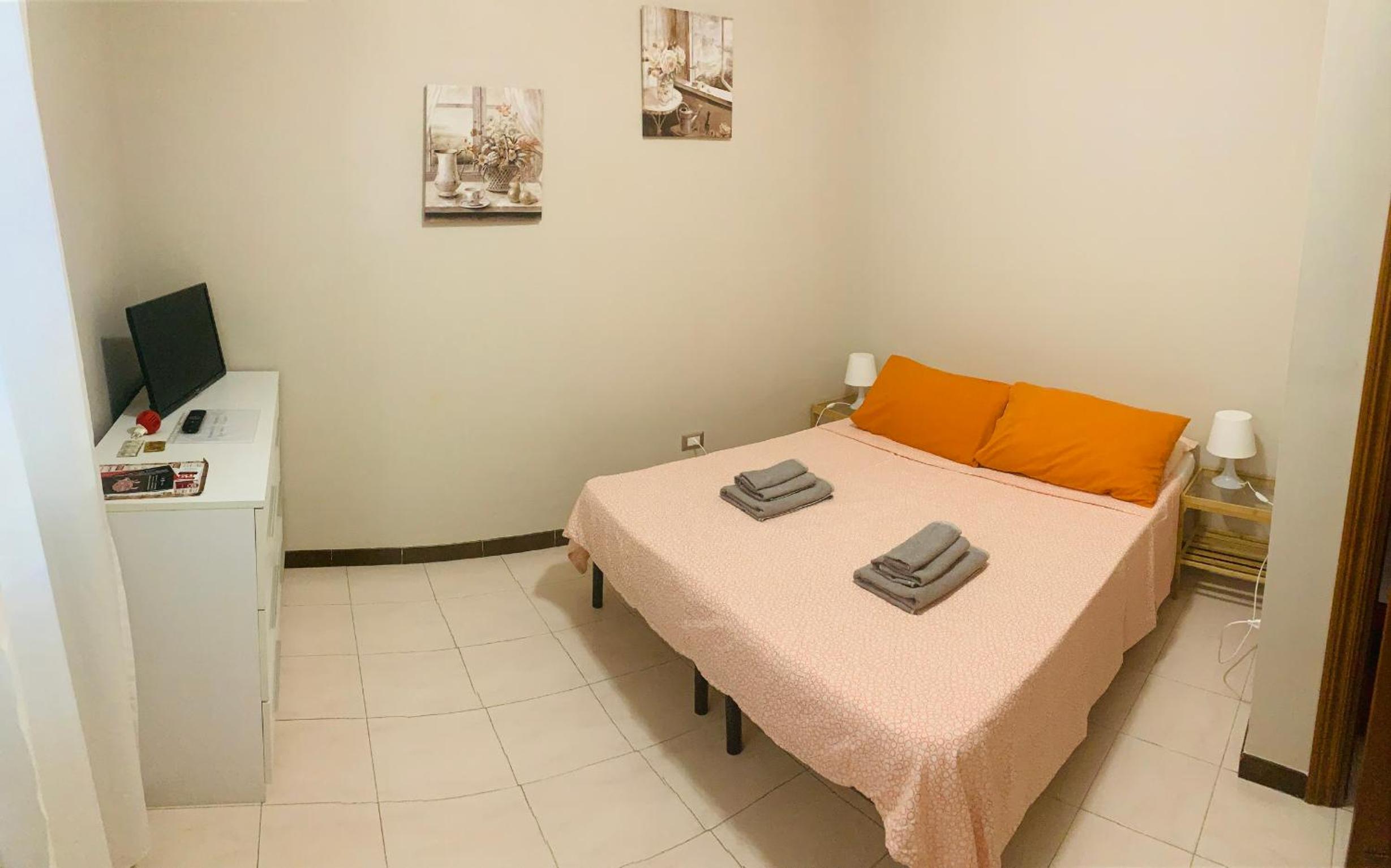 Double Room with Shared Bathroom