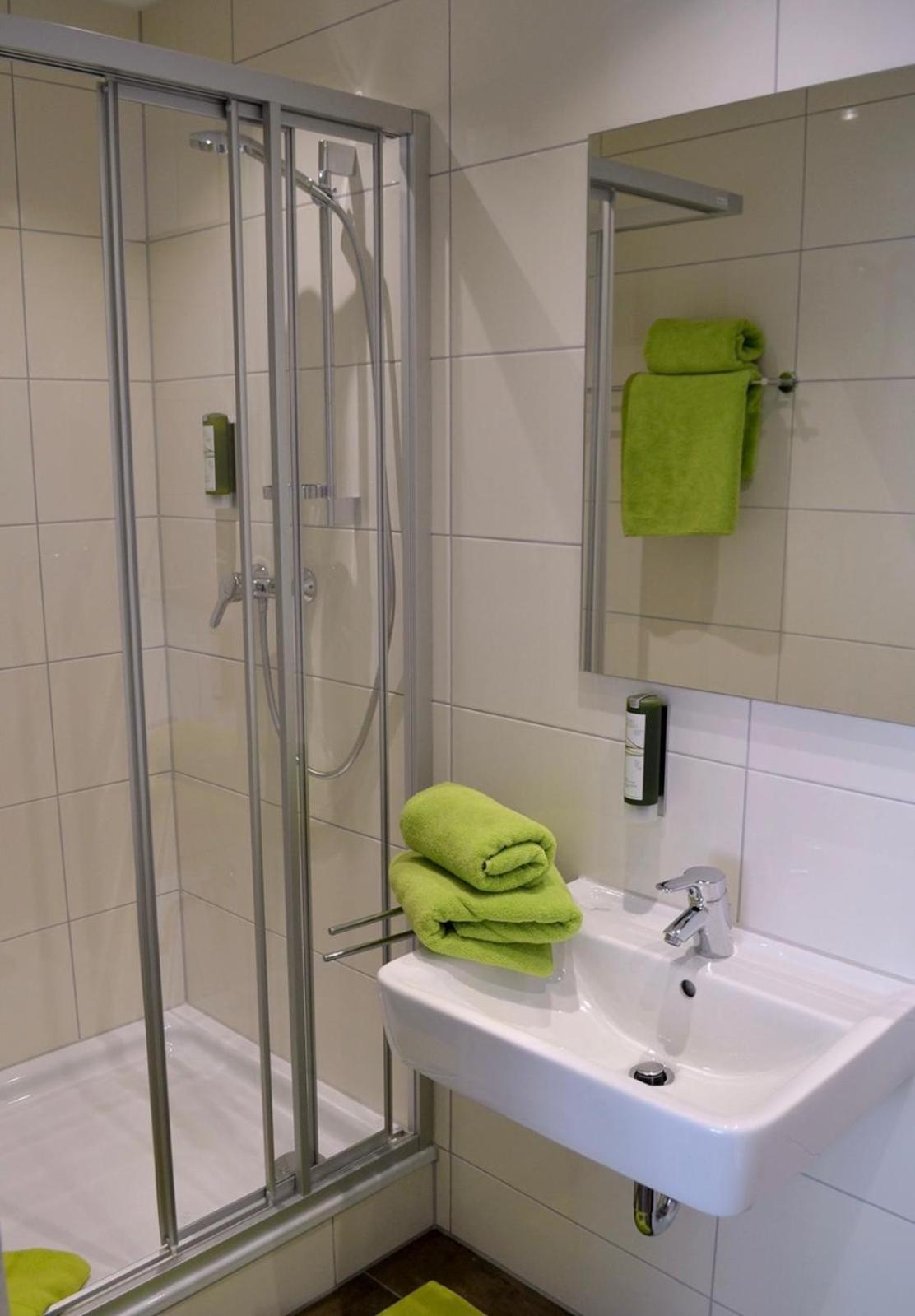 Deluxe Room - Photo 11