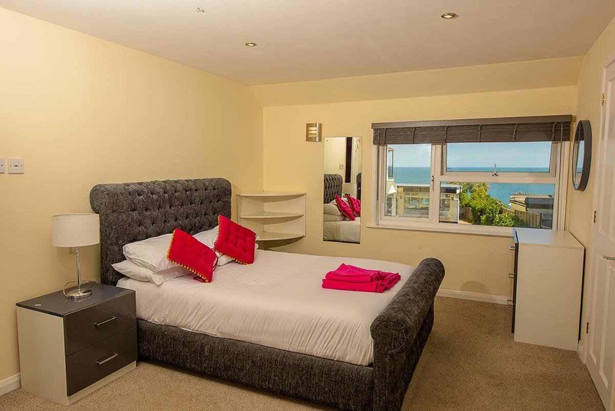 Apartment with Sea View photo 1