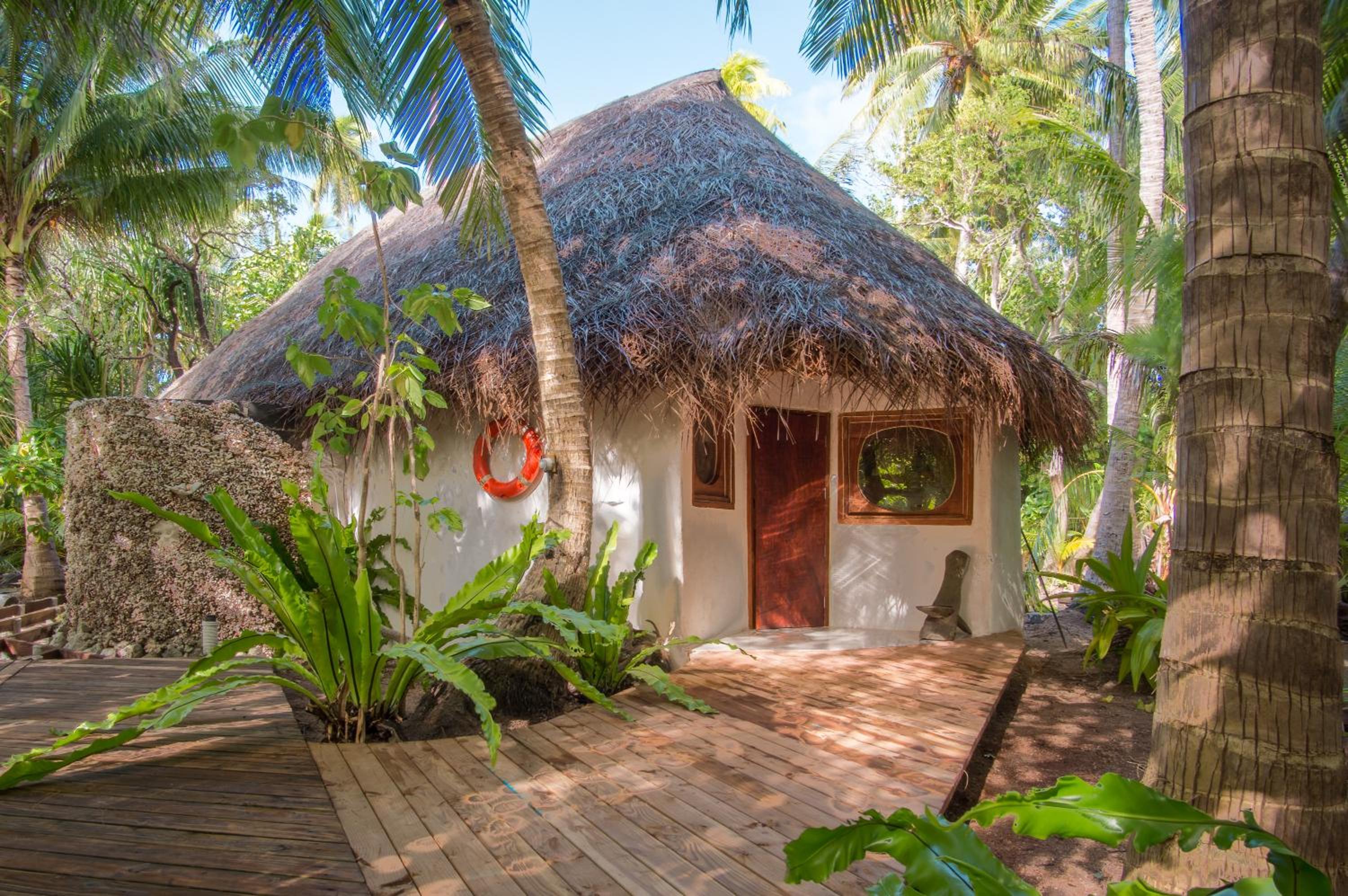 Deluxe Bungalow with Garden View photo 3