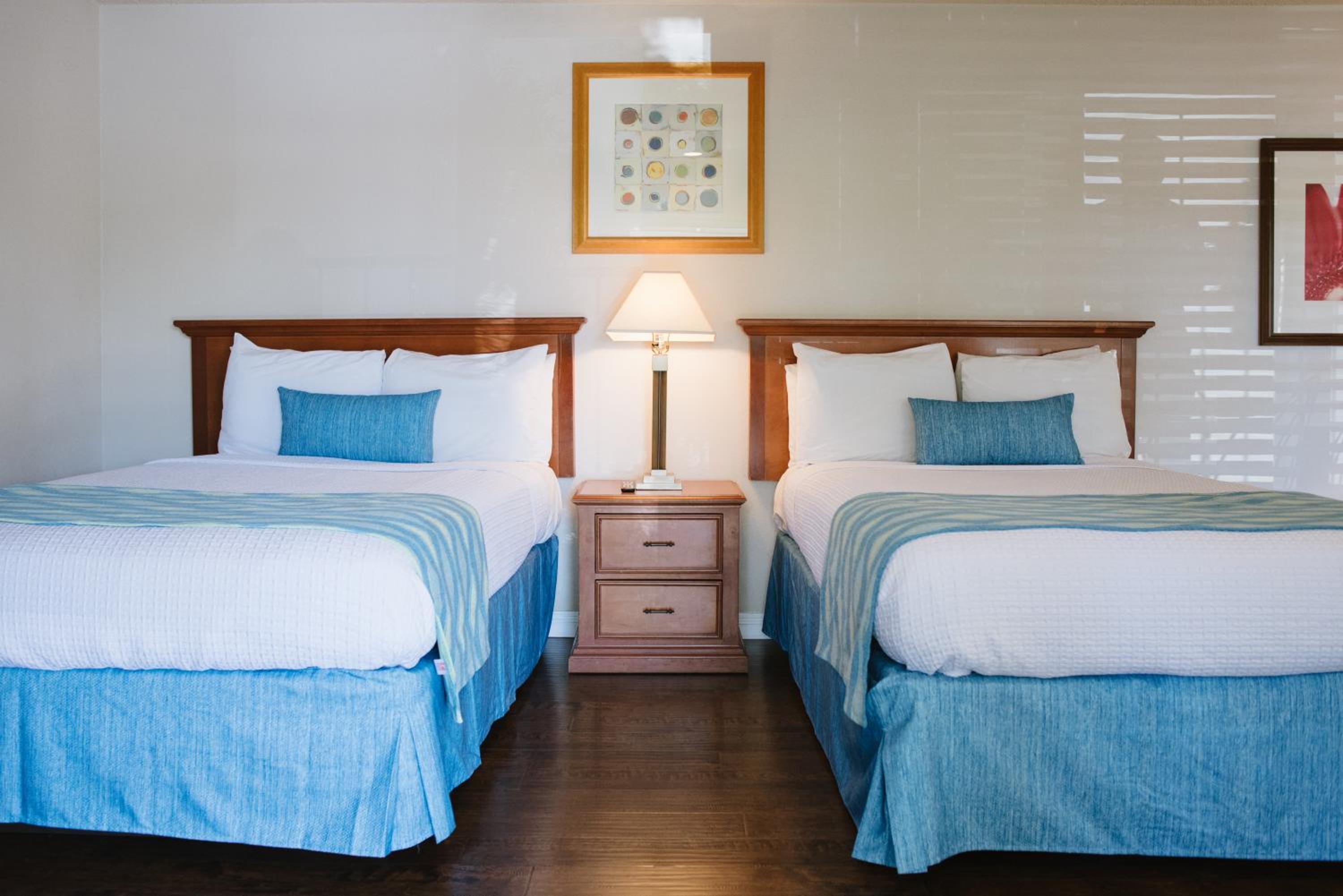 Standard Room with Two Double Beds - Photo 1