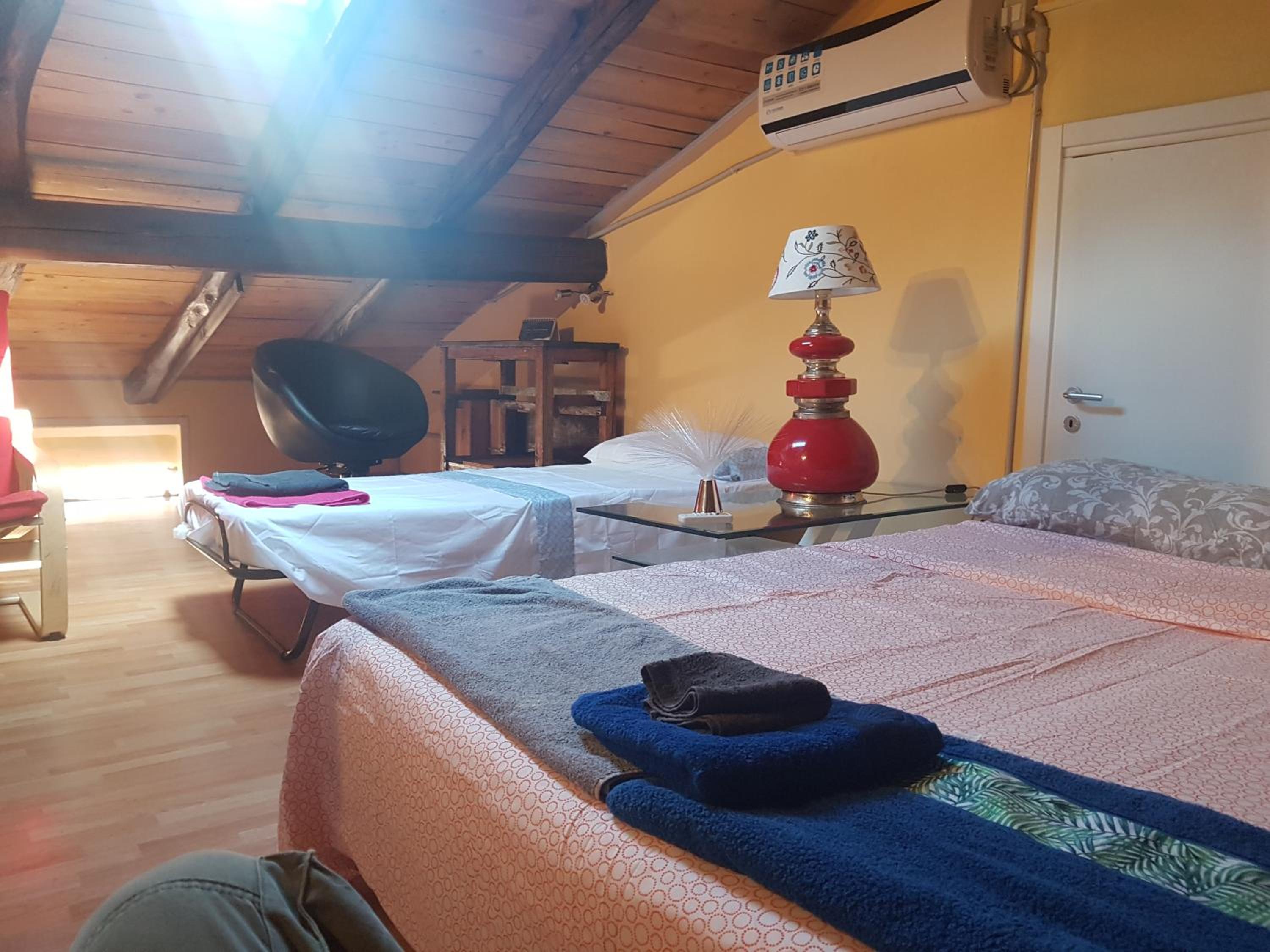 Two-Bedroom Apartment - Photo 3