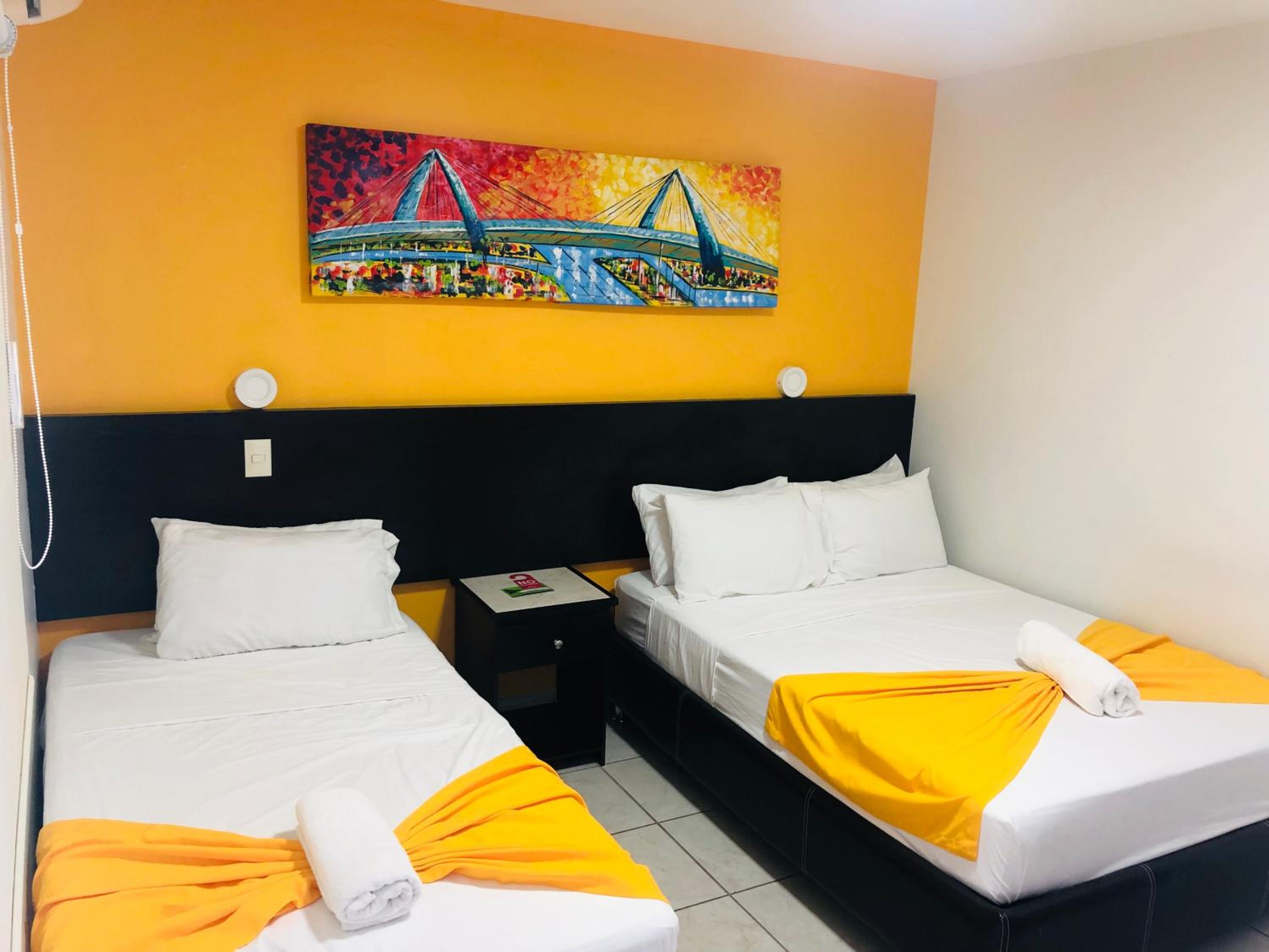 Standard Twin Room - Photo 5