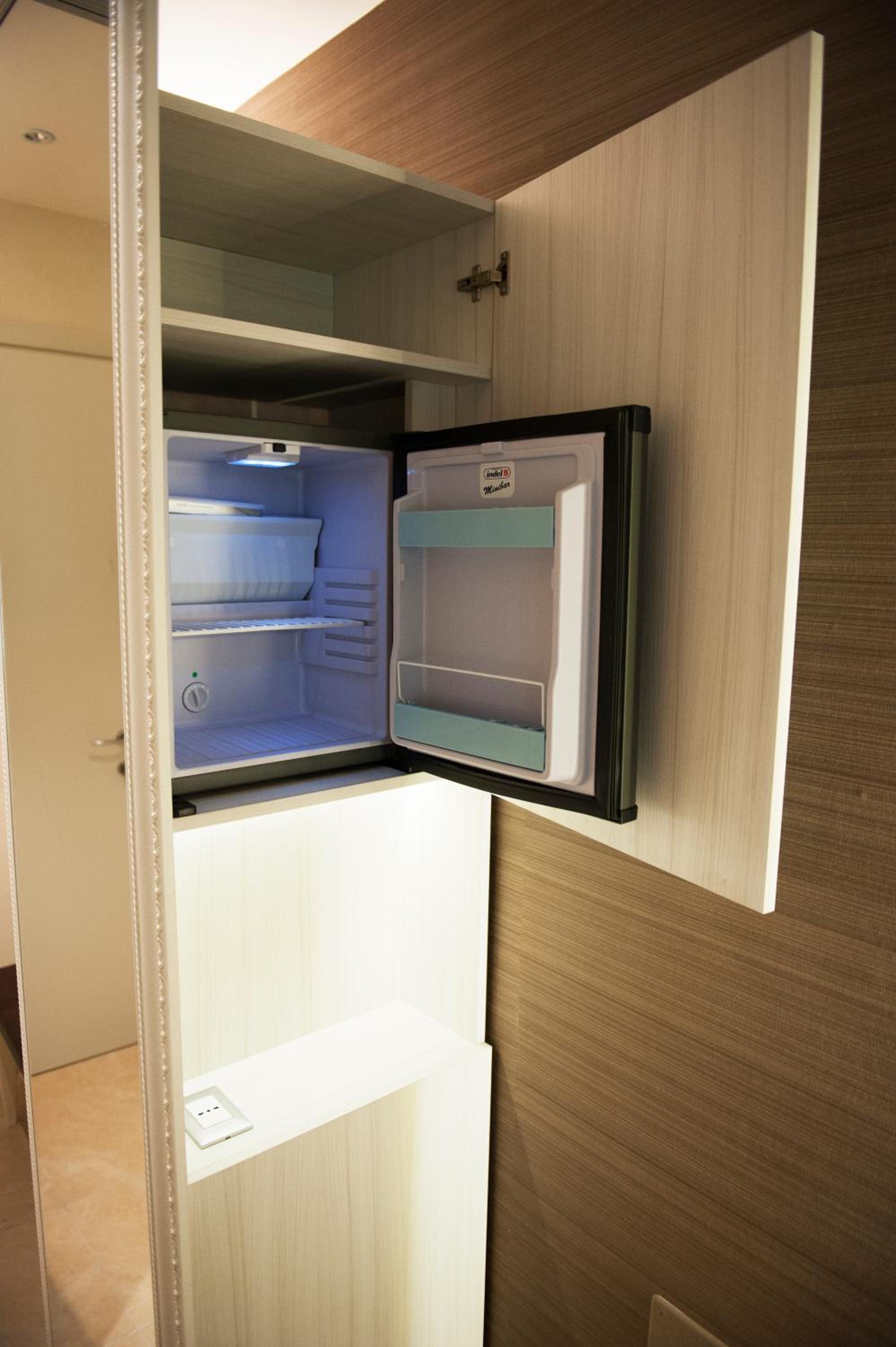 Superior Double or Twin Room - Photo 8