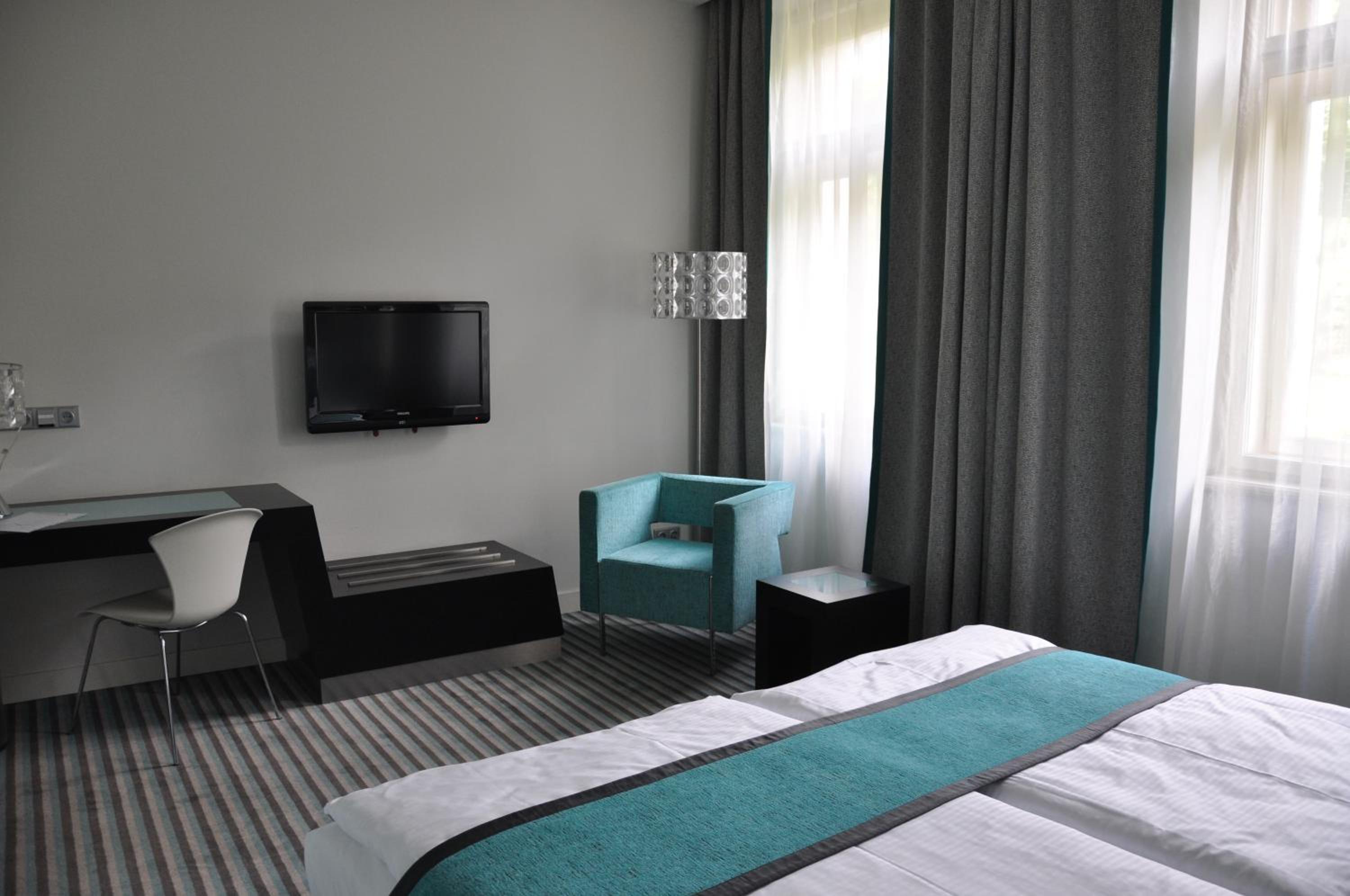 Red & Blue Design Hotel Prague — photo 61