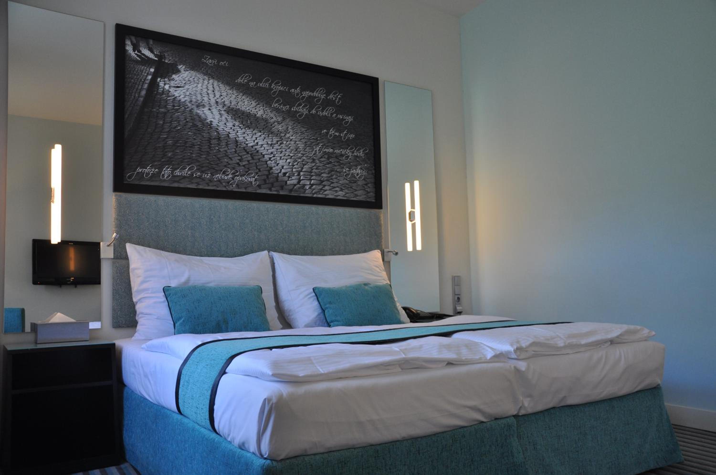 Red & Blue Design Hotel Prague — photo 63