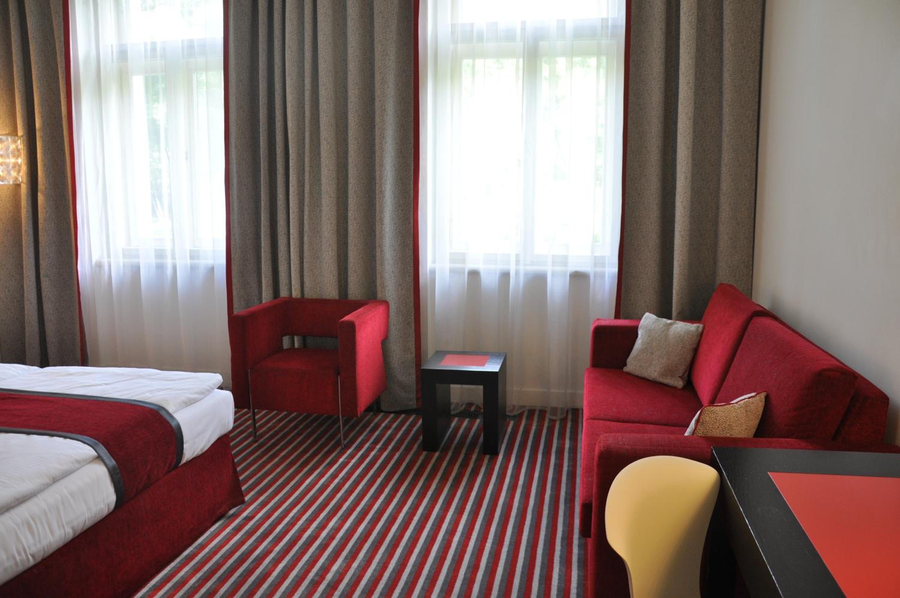 Red & Blue Design Hotel Prague — photo 72