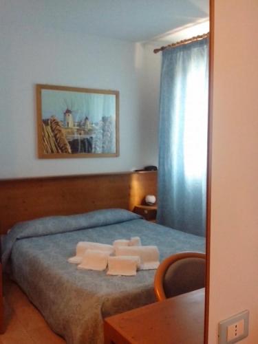 Double or Twin Room photo 1