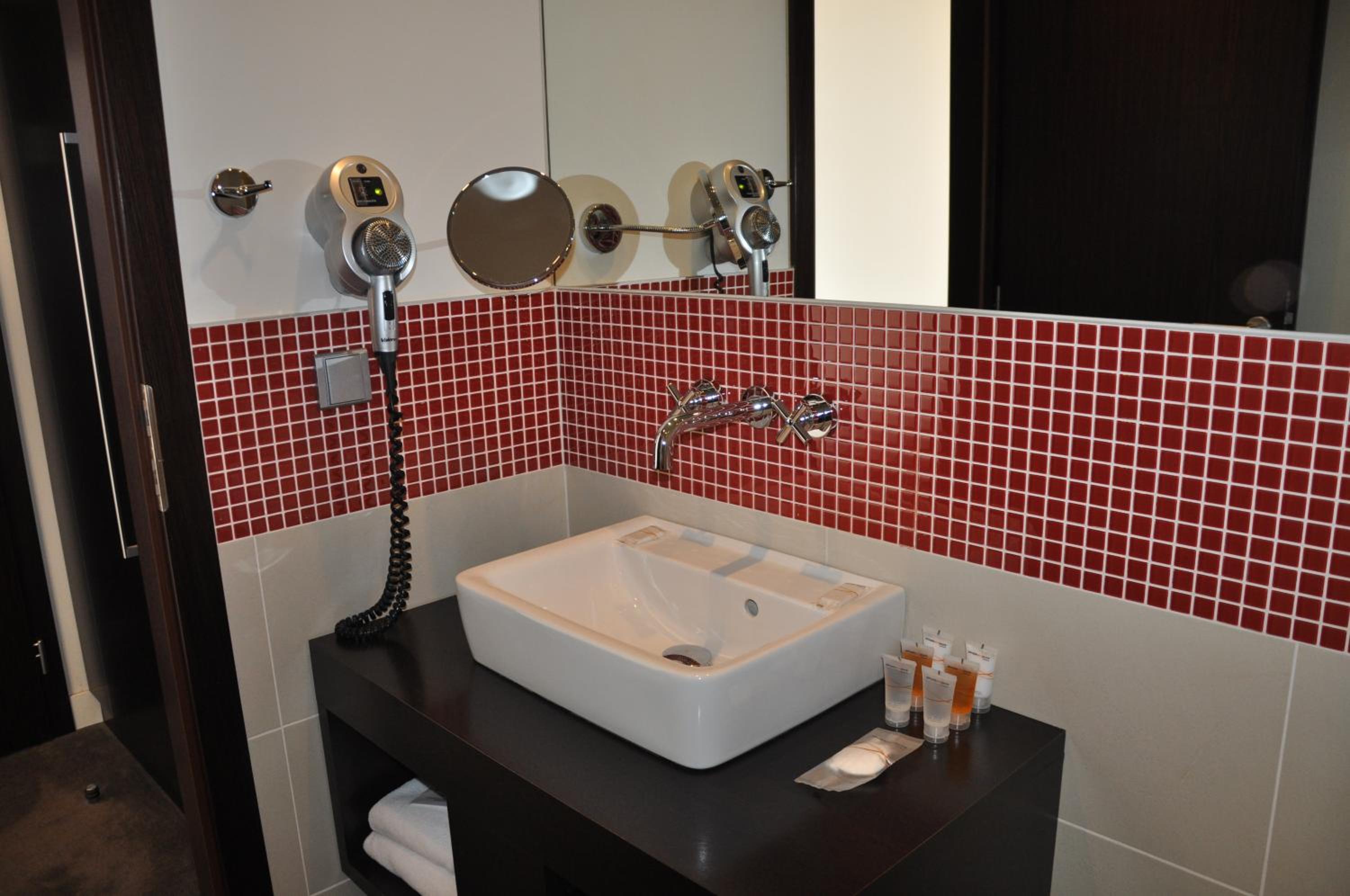 Red & Blue Design Hotel Prague — photo 92