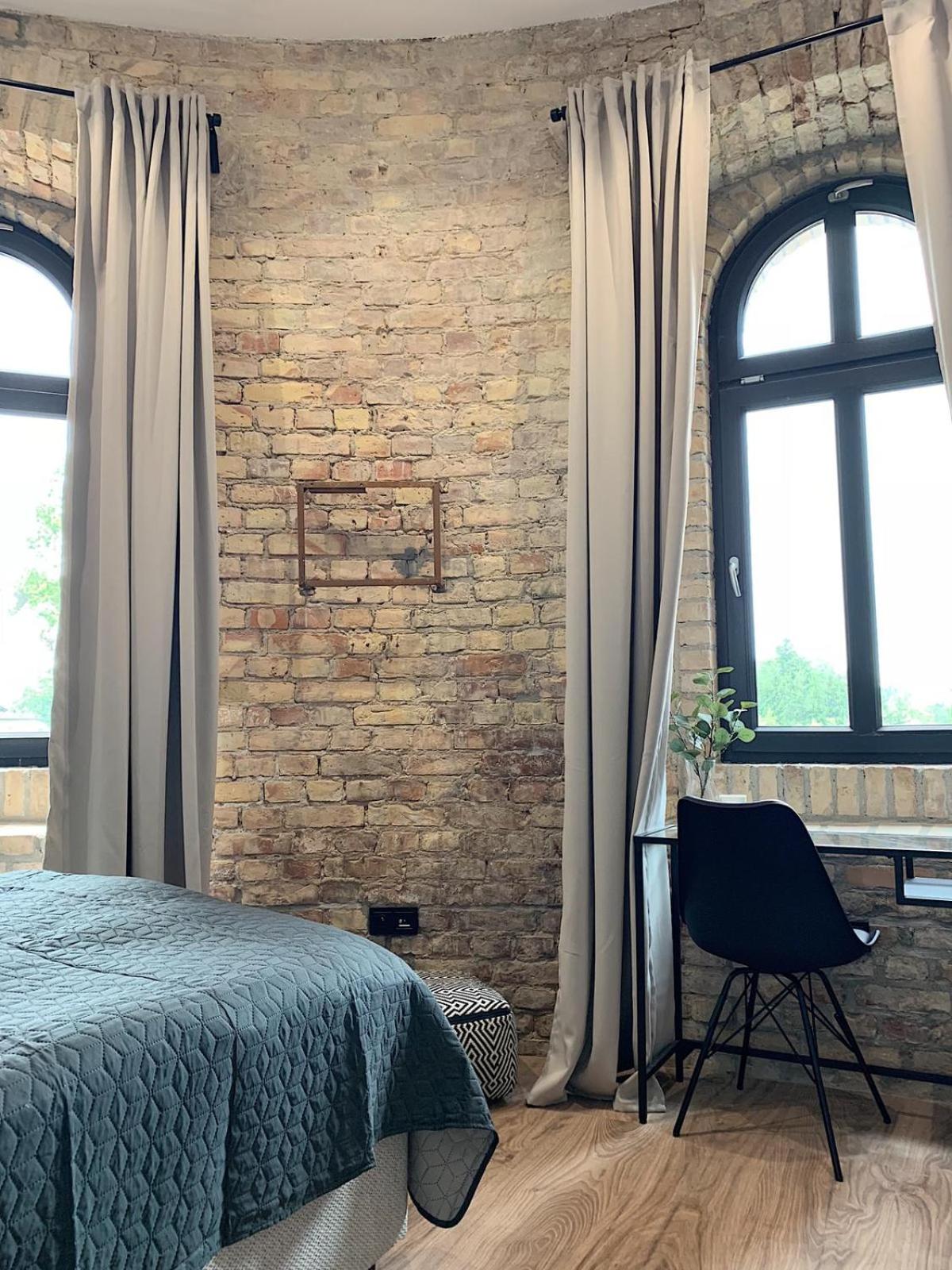 Three-Bedroom Apartment - Photo 6