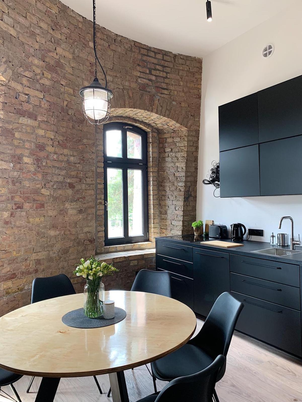 Three-Bedroom Apartment - Photo 10