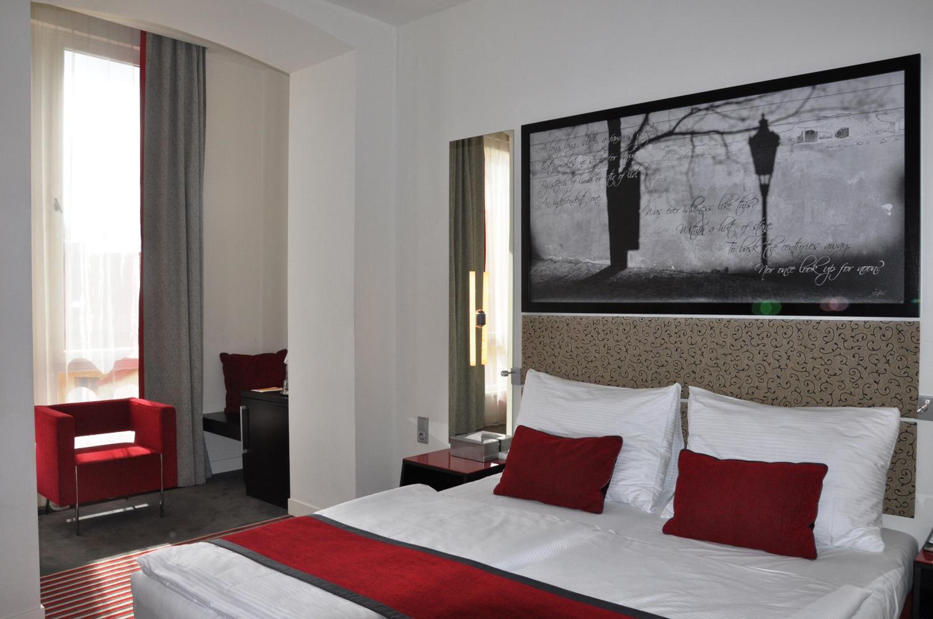 Red & Blue Design Hotel Prague — photo 91
