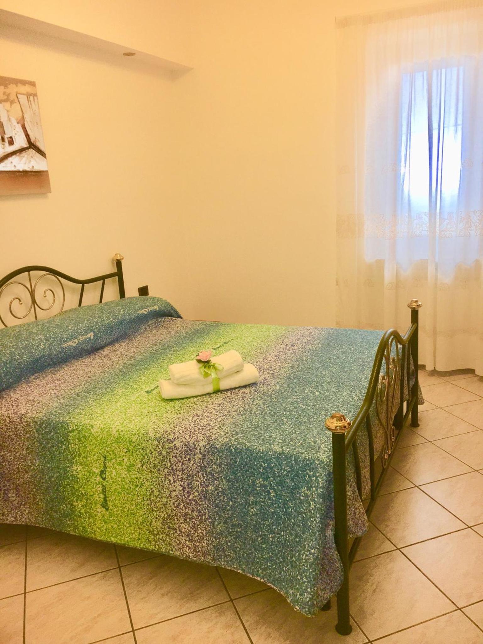 One-Bedroom Apartment - Photo 17