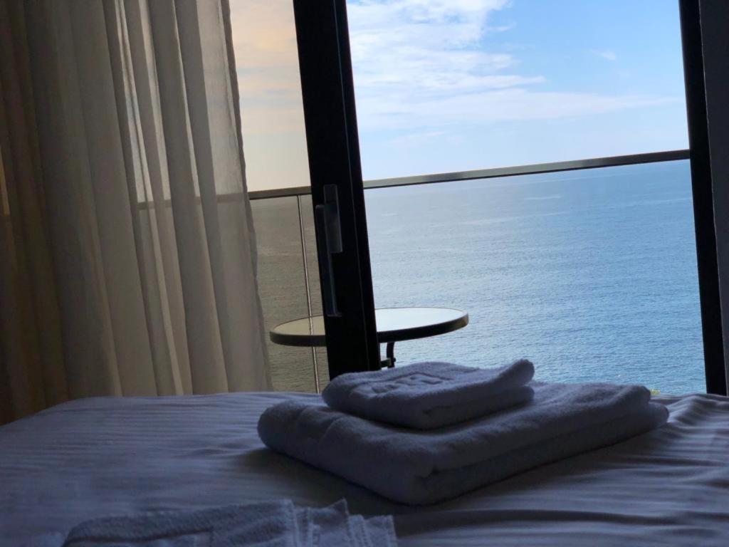 King Suite with Sea View photo 3