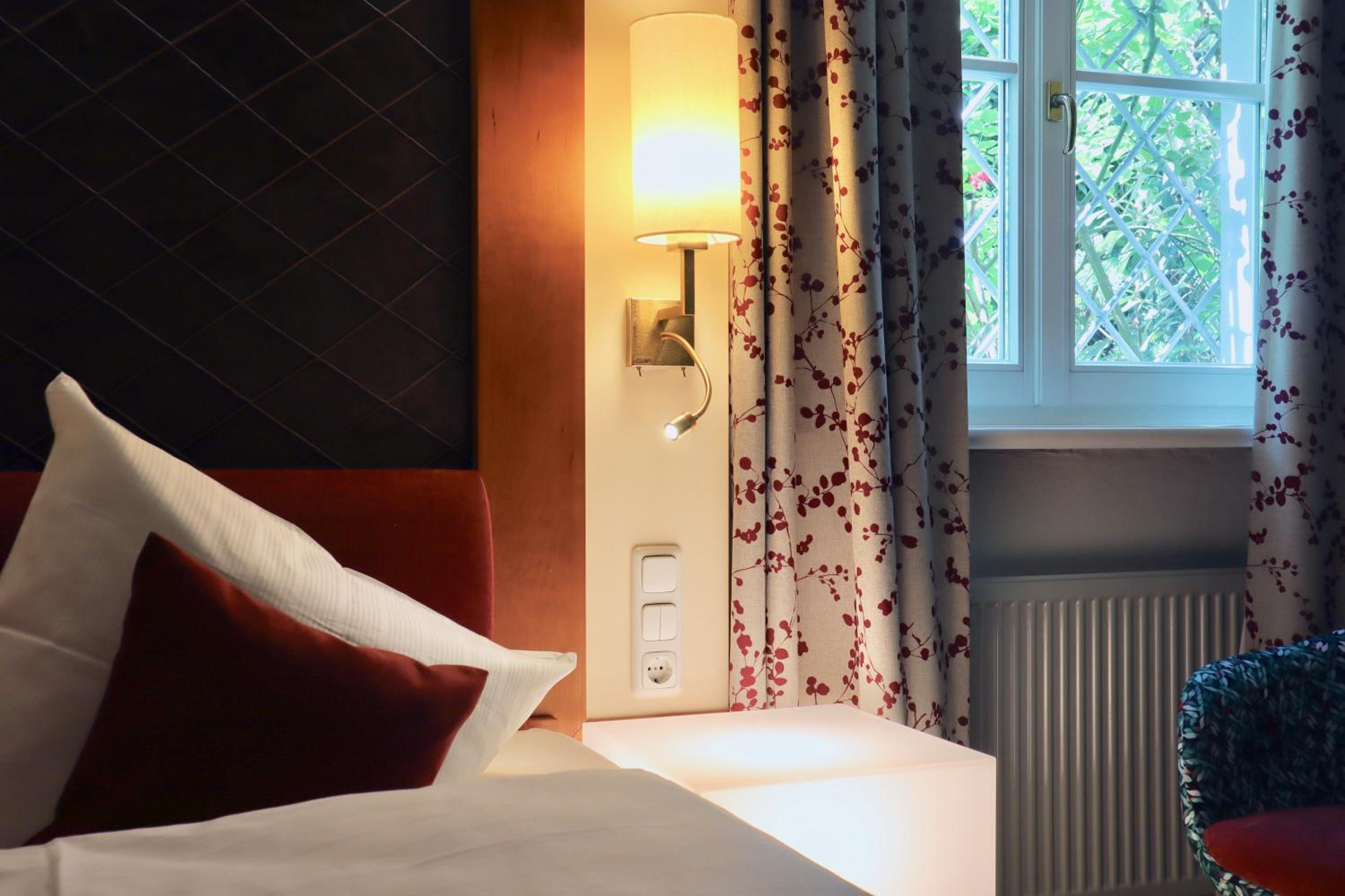Classic Single Room