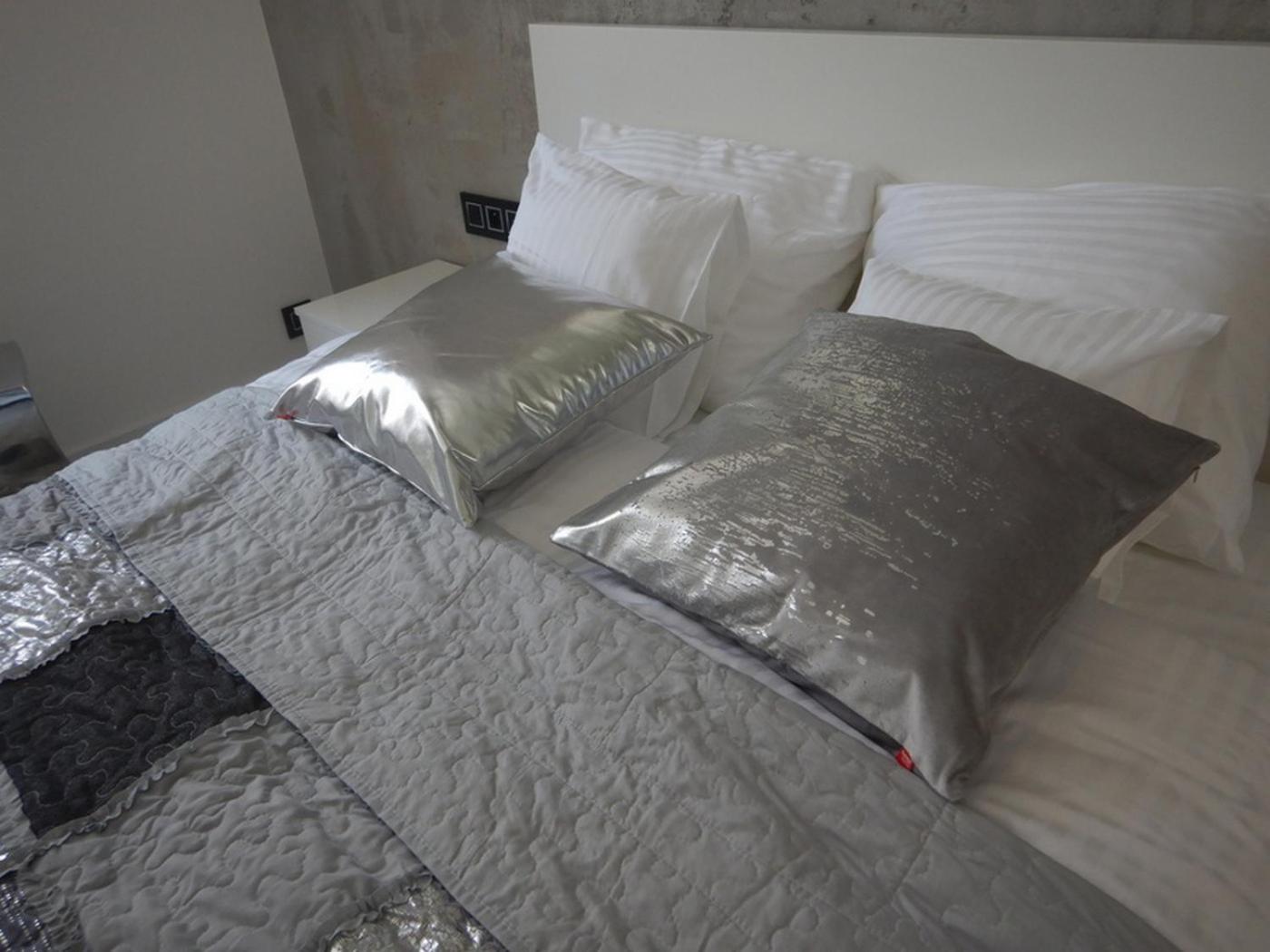 One-Bedroom Apartment - Photo 5