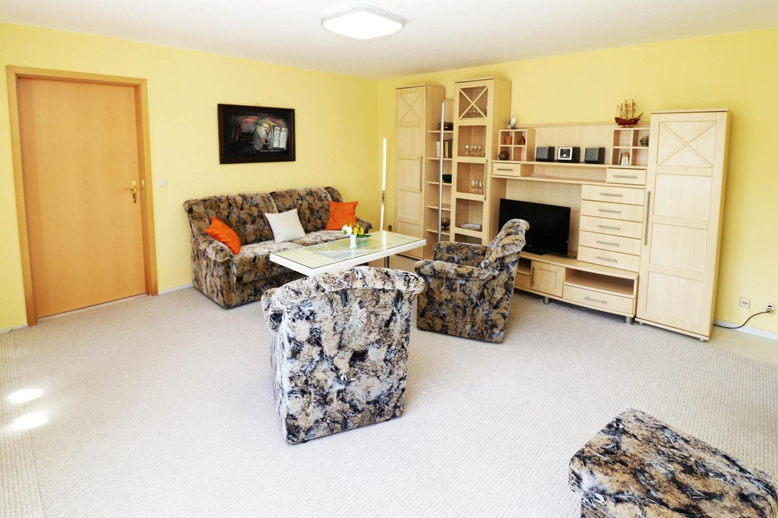 One-Bedroom Apartment with Terrace photo 1