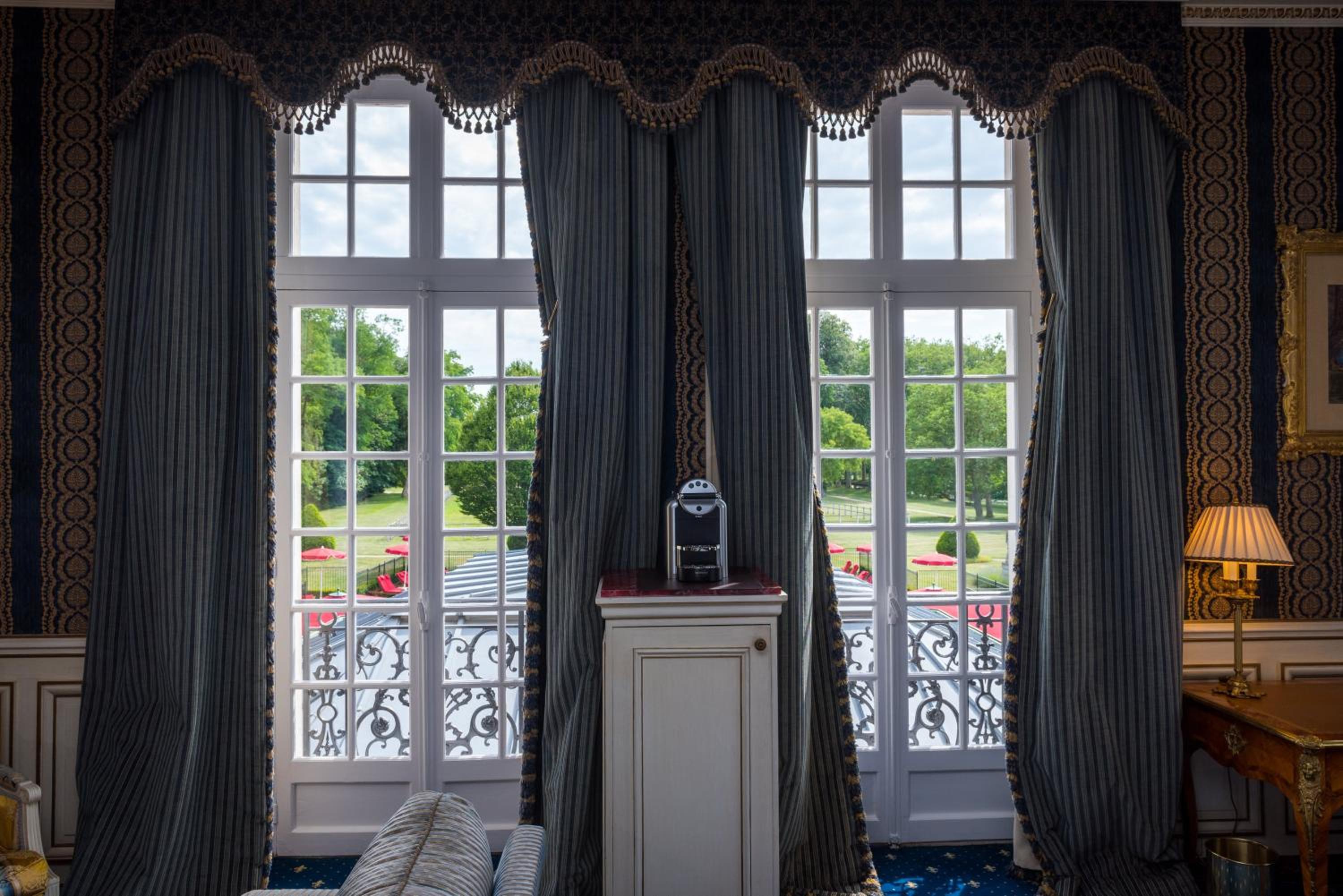 Royal Suite photo 2