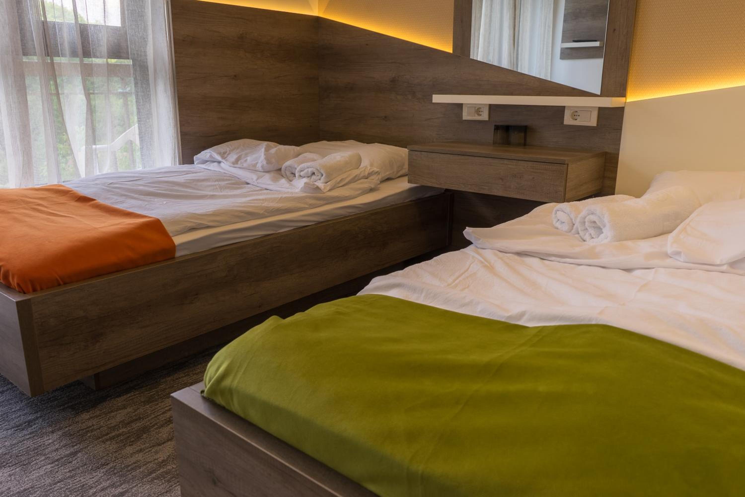 Economy Twin Room photo 1
