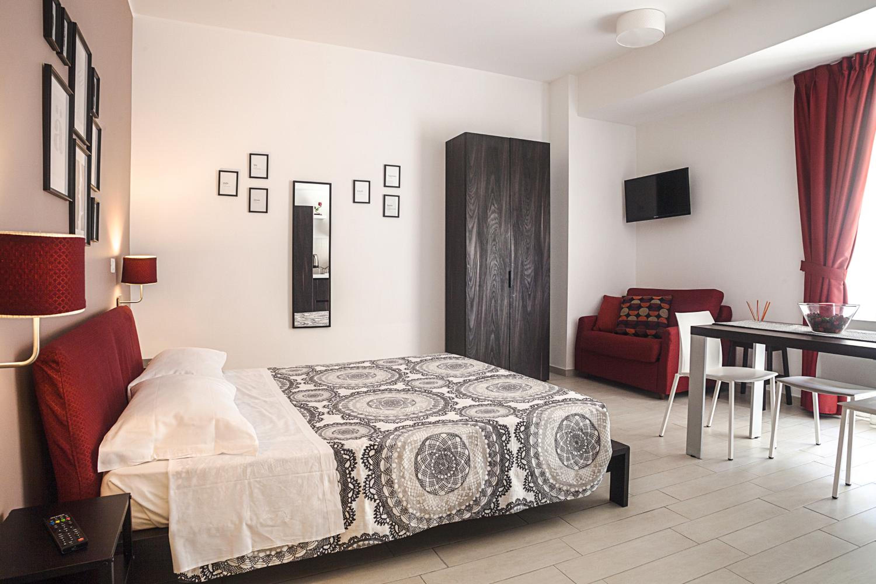 Standard Room with Balcony photo 1